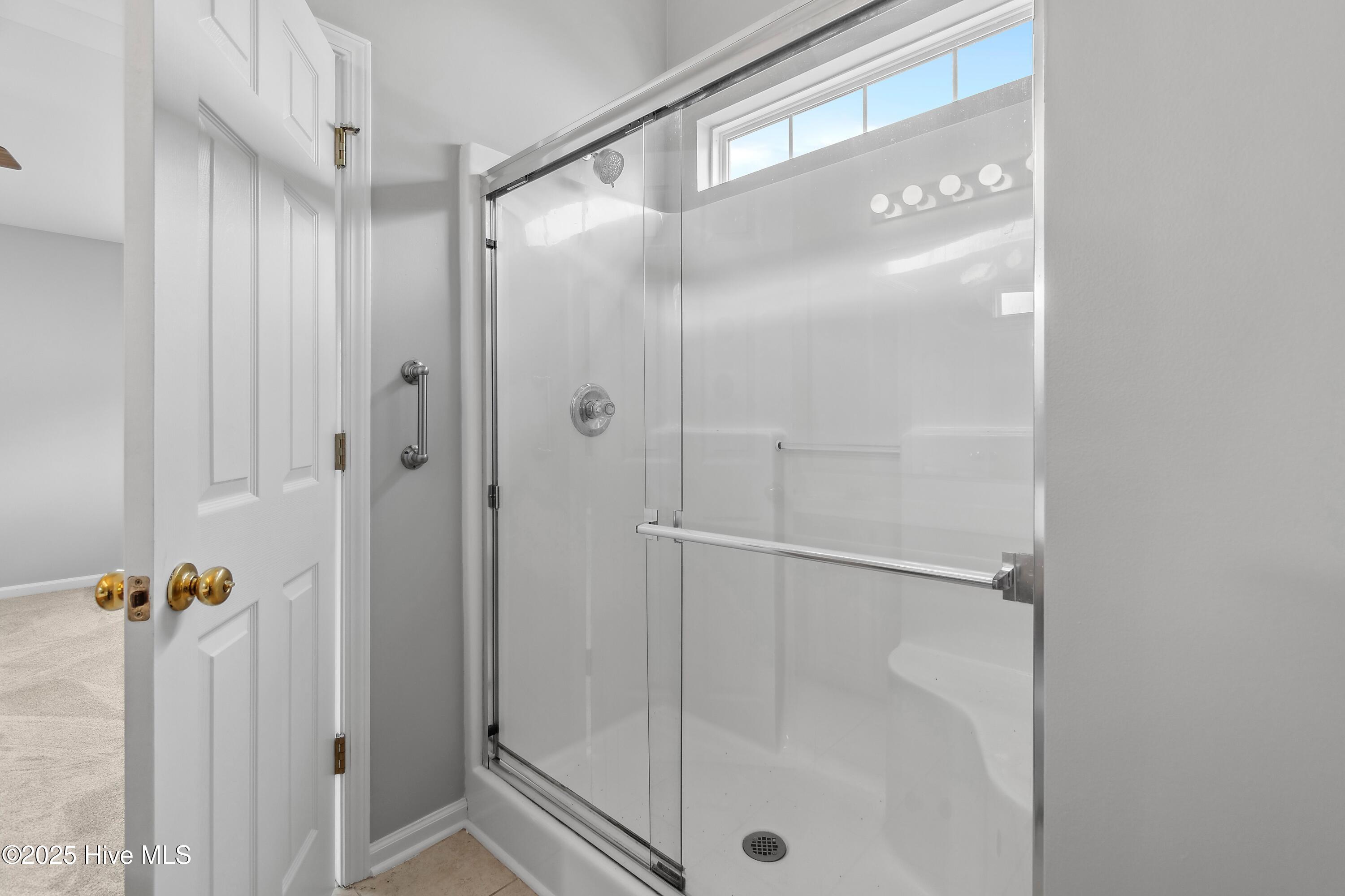 100547243 | Photo 28