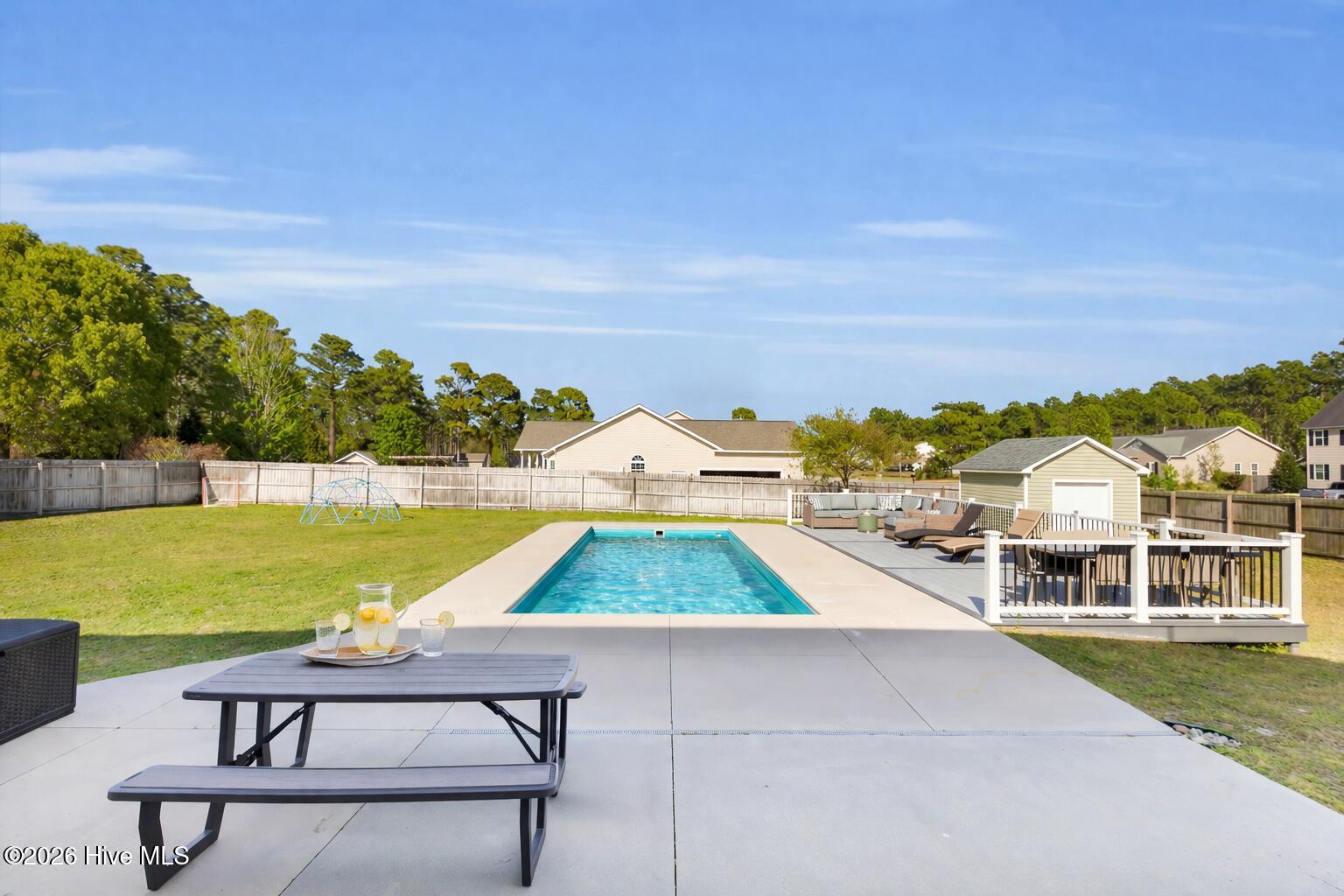 100566546 | Photo 33