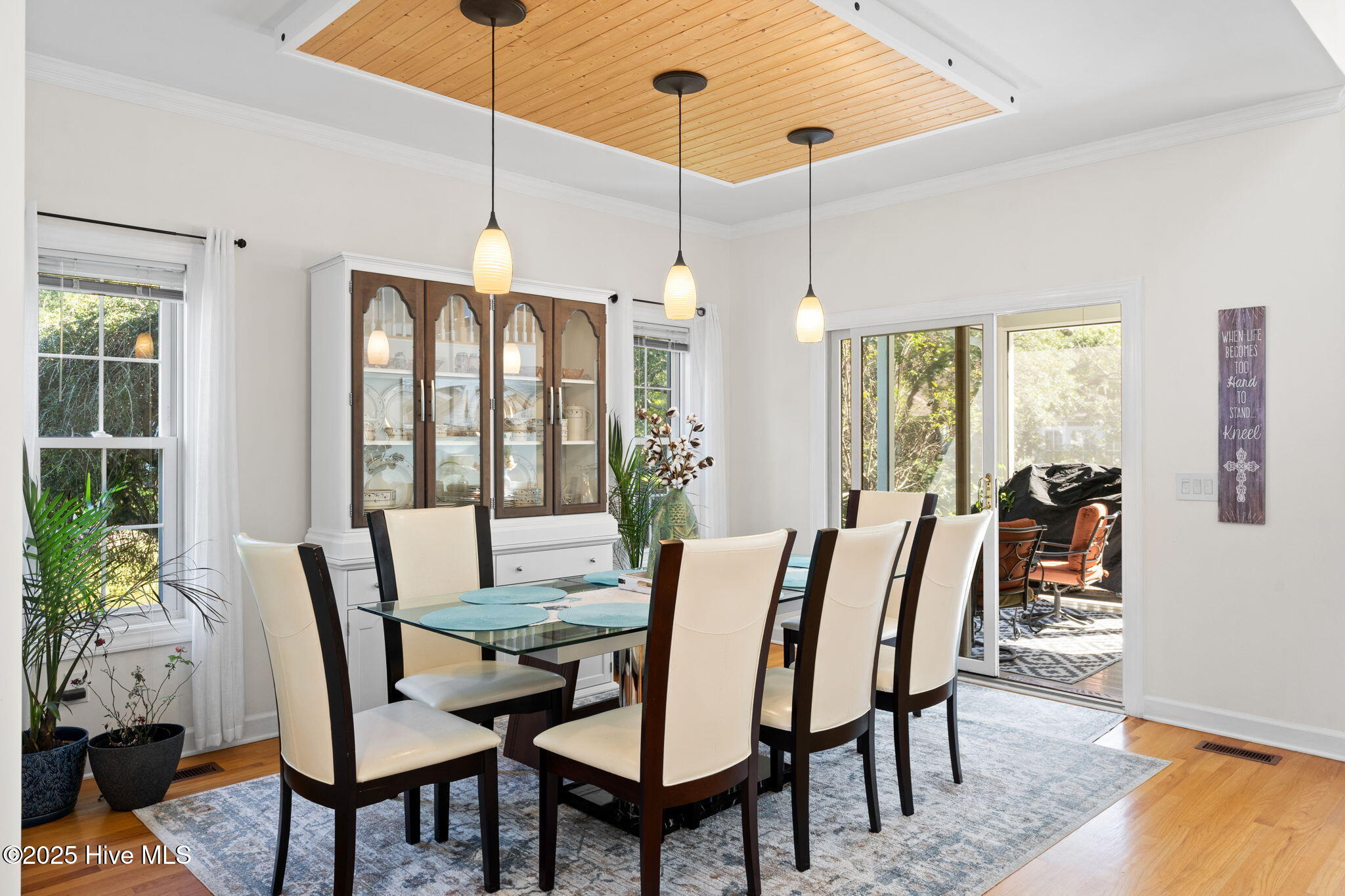 100537506 | Photo 18