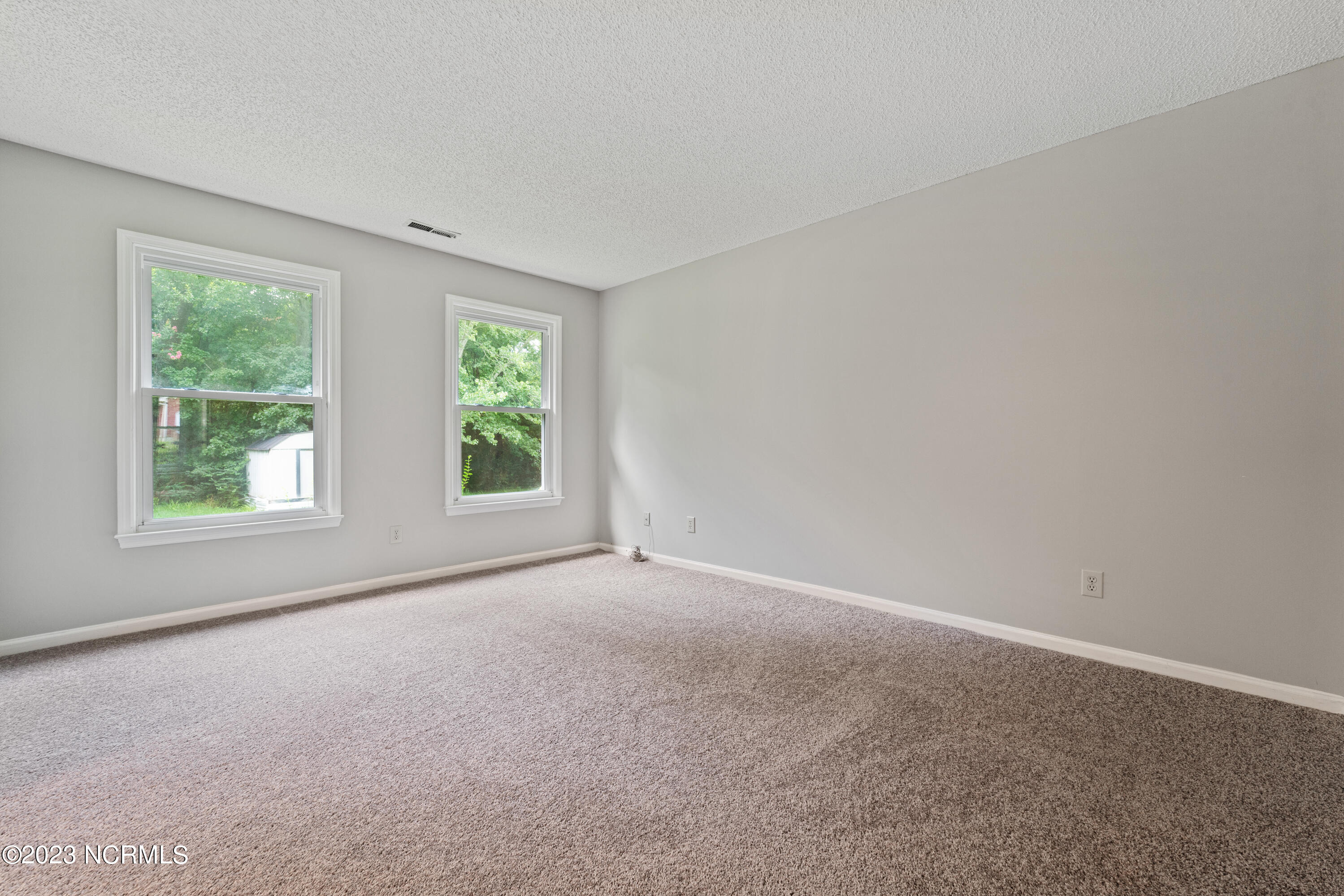 2666 Idlebrook Circle,Midway Park