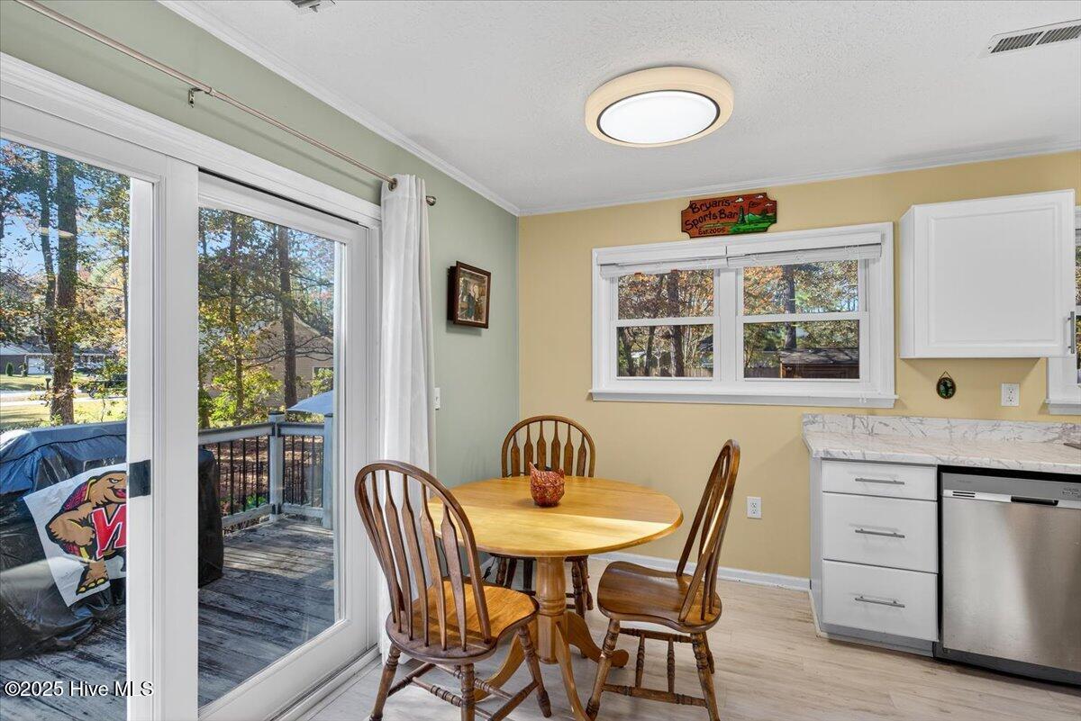 100542492 | Photo 15