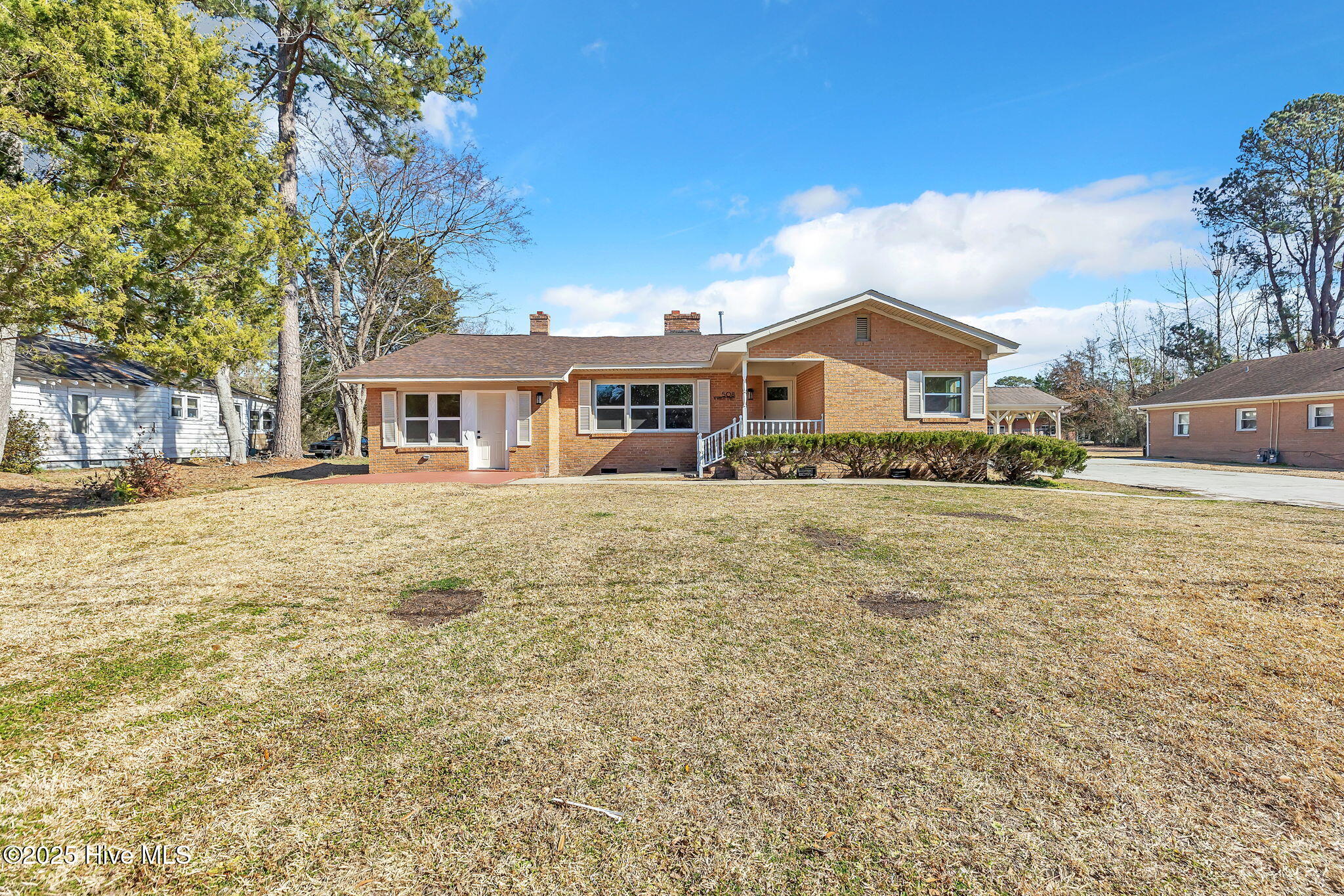 Homes for sale in Burgaw, NC | 508 N Wright St, Burgaw, NC 28425 | MLS# 100517838