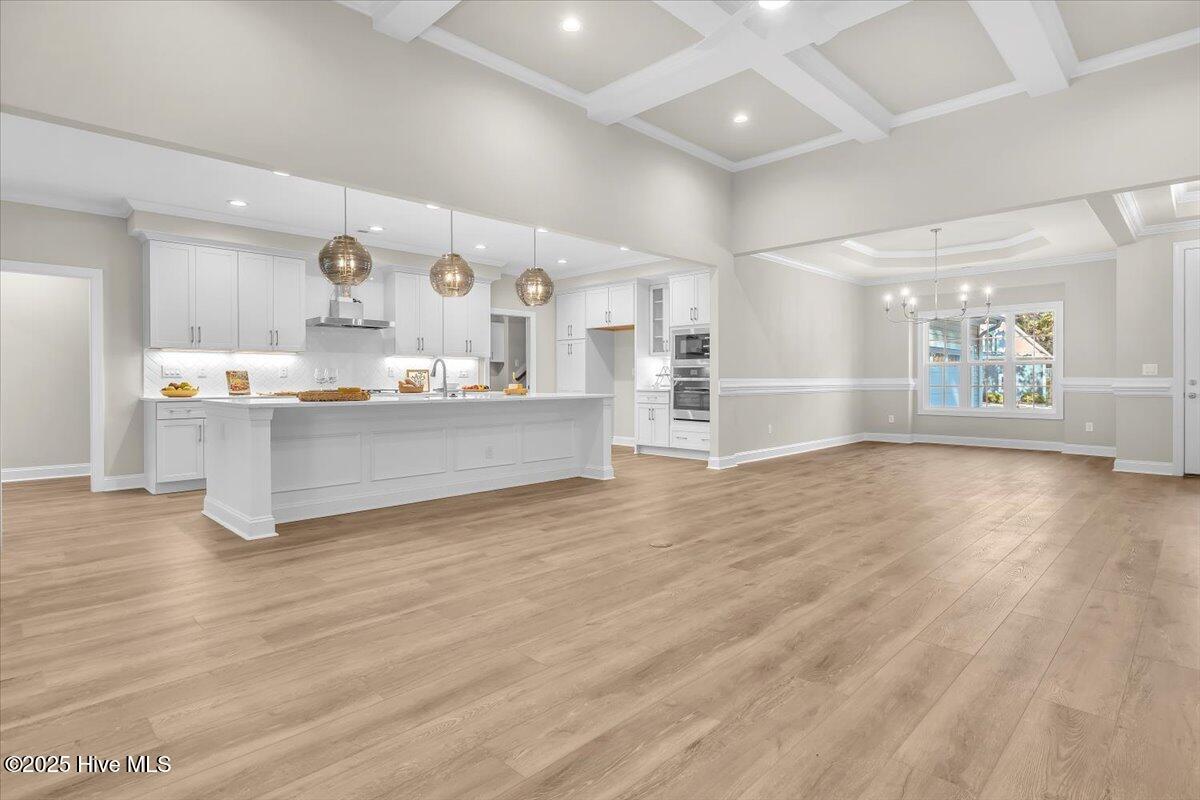 100505838 | Photo 26