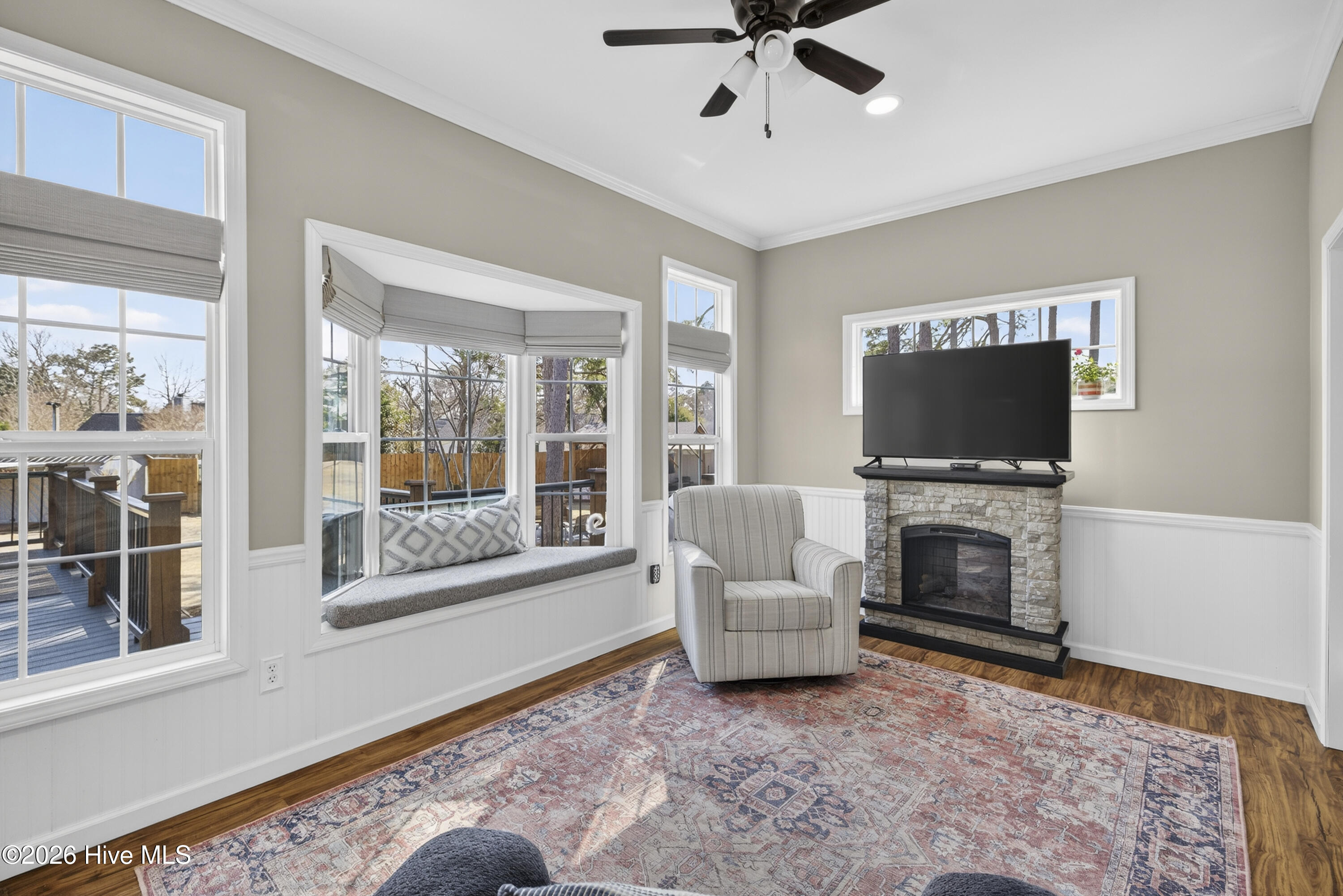 100553649 | Photo 16