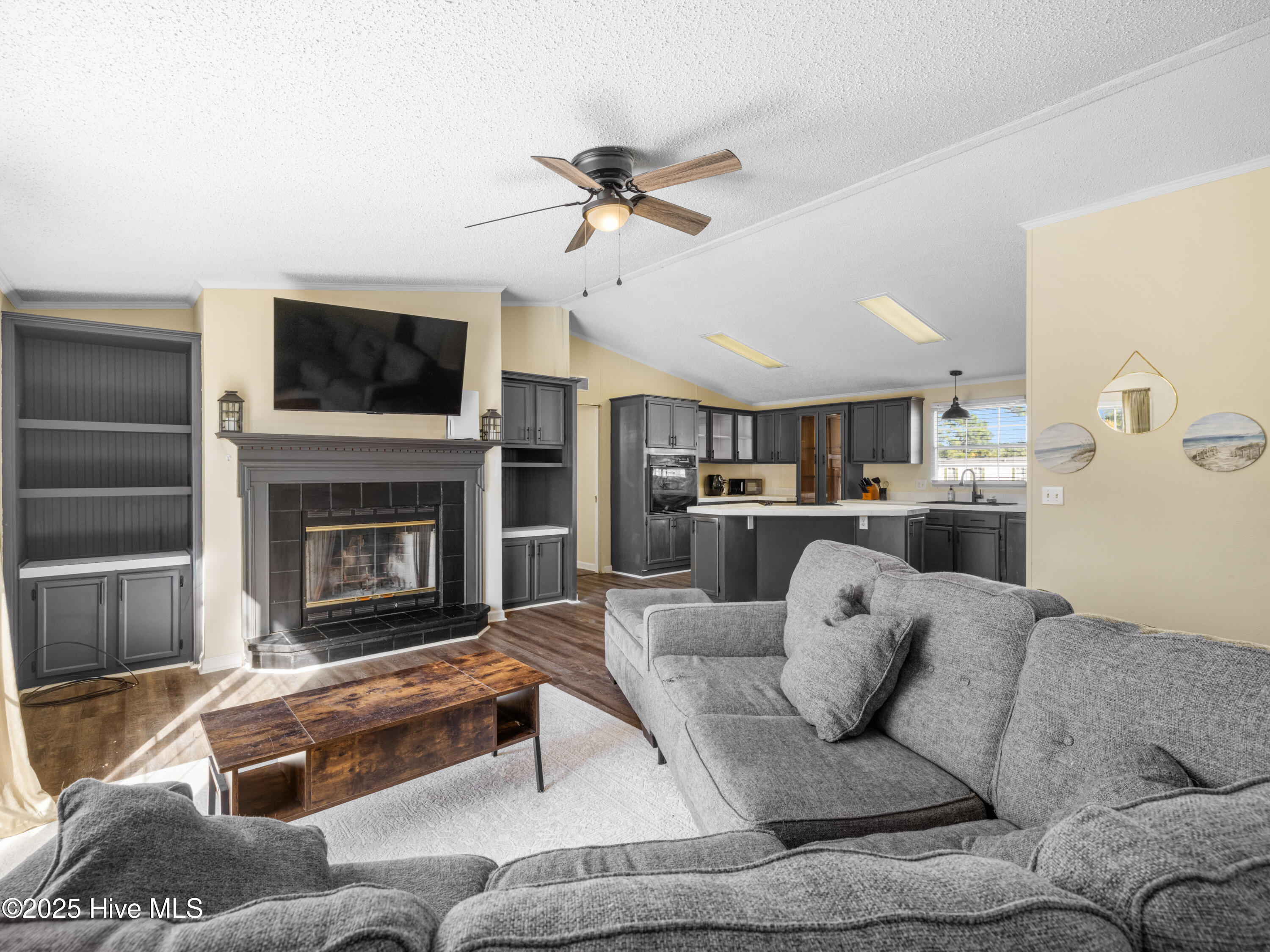 100540090 | Photo 18