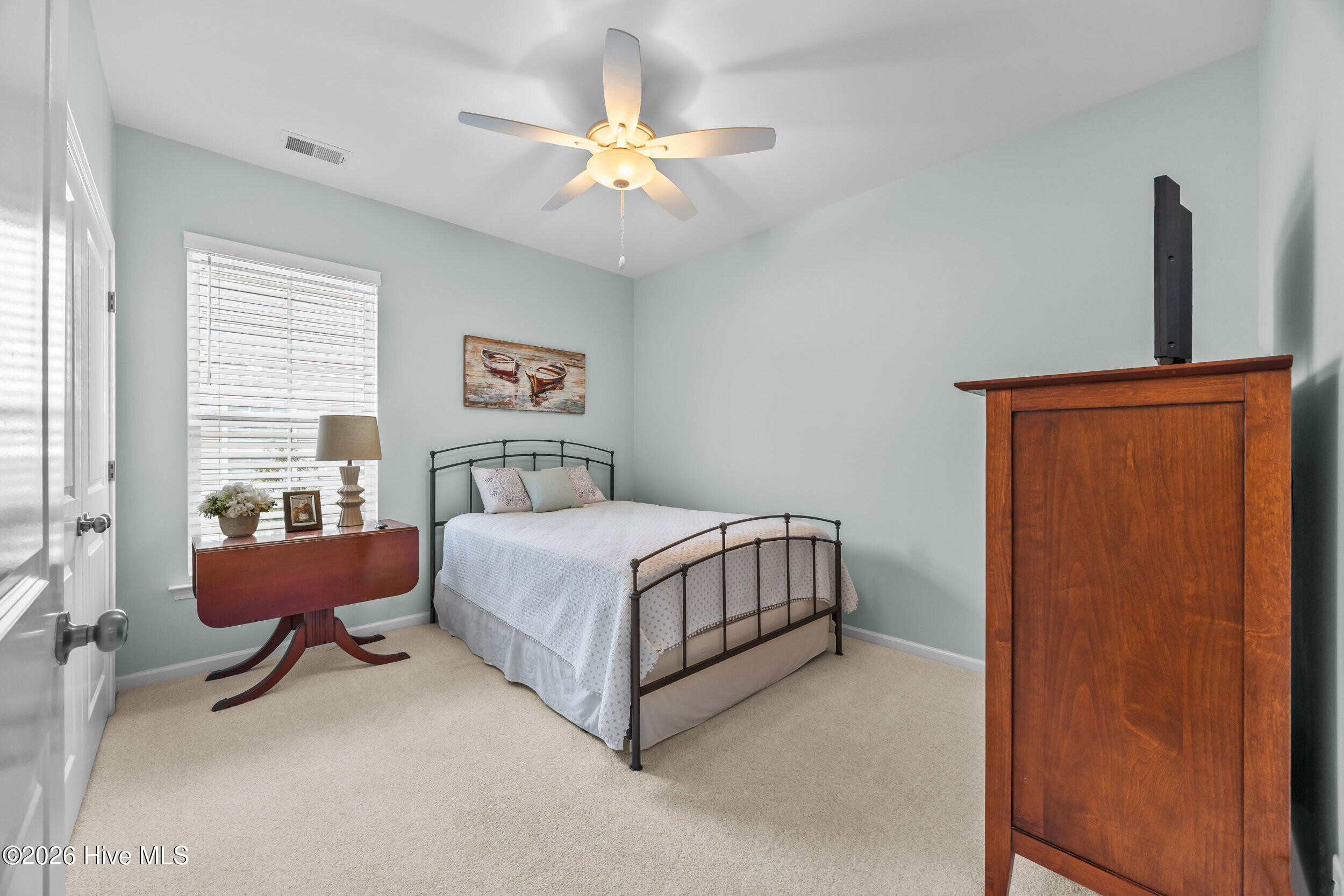 100553871 | Photo 13