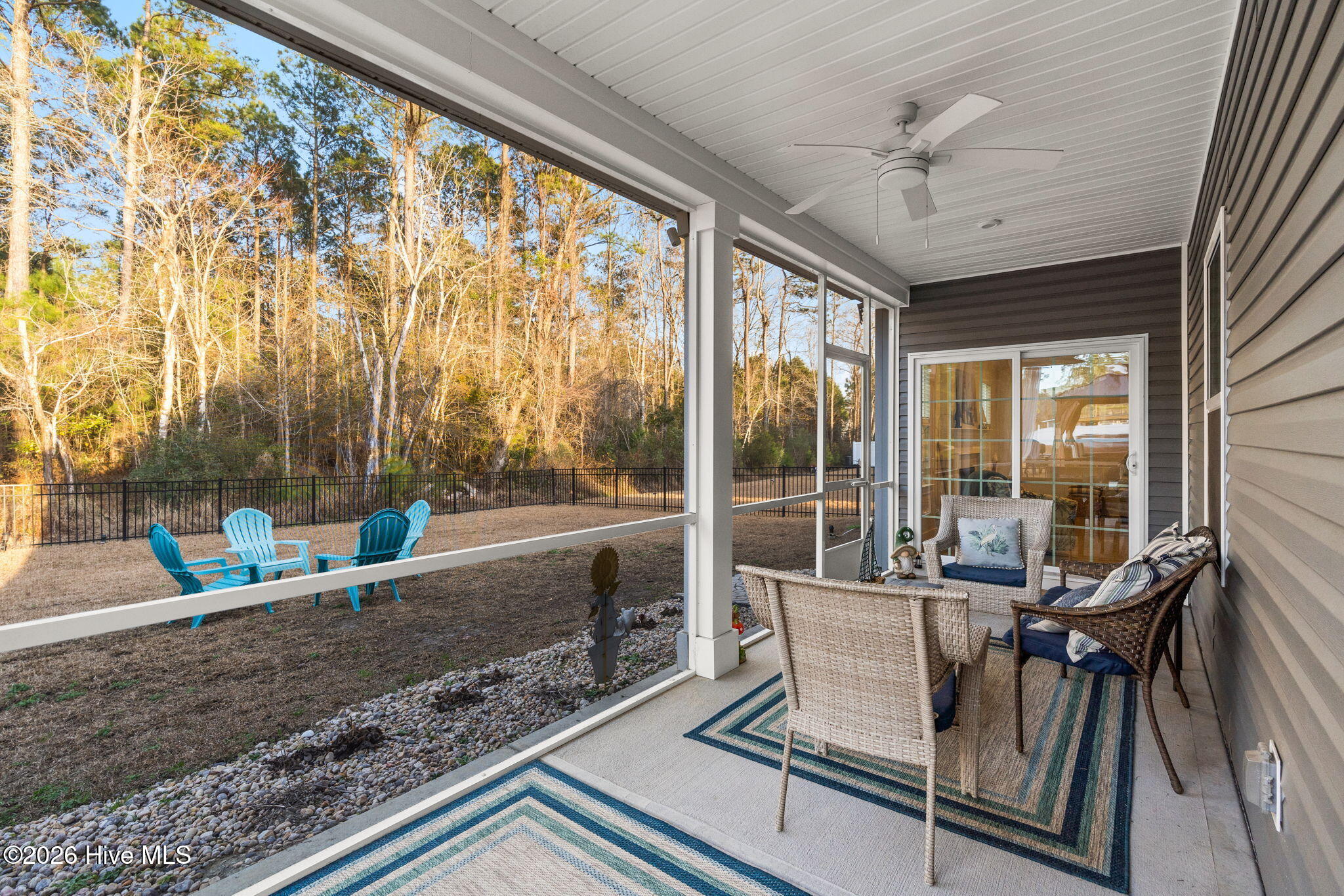 100550321 | Photo 34