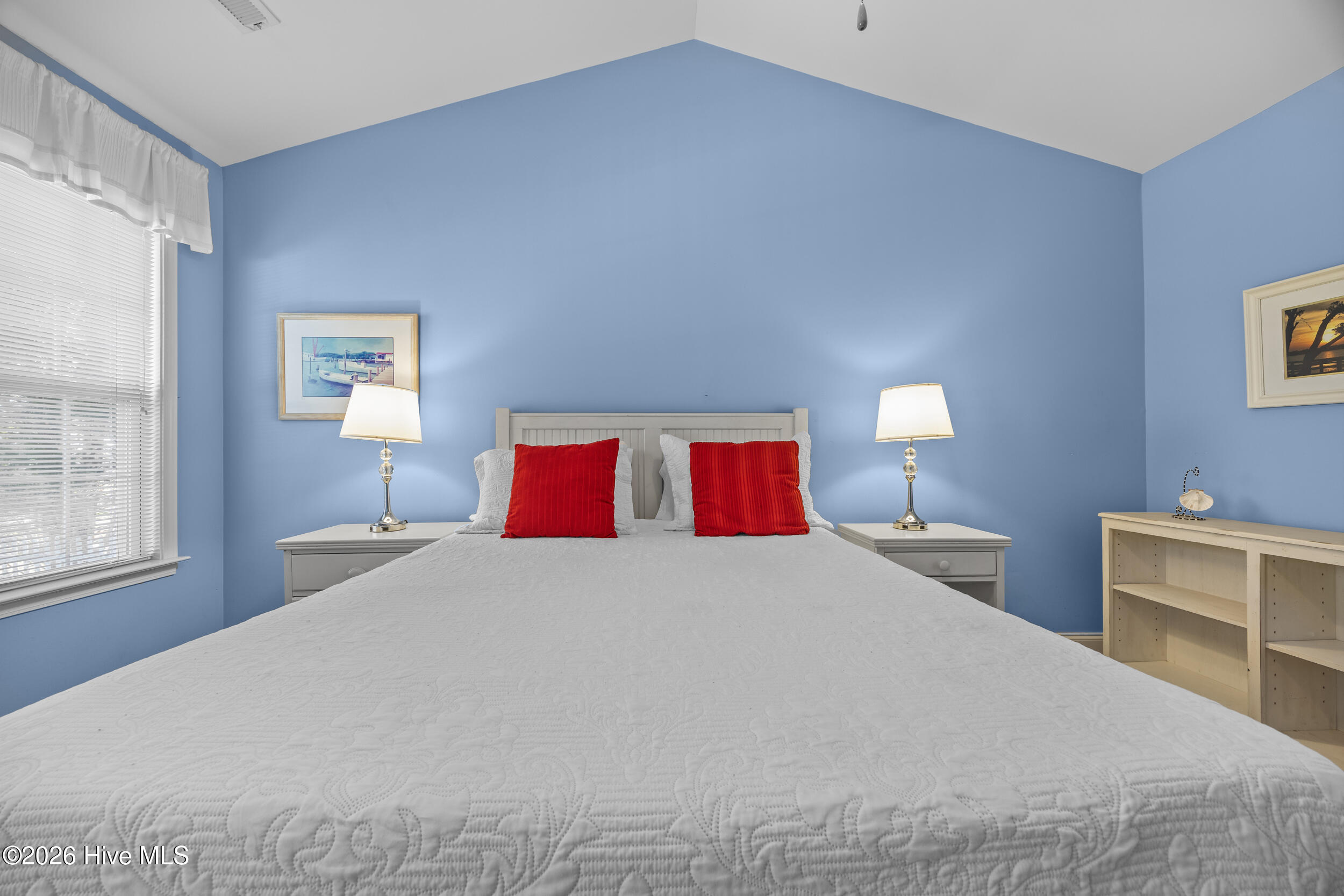 100555445 | Photo 25