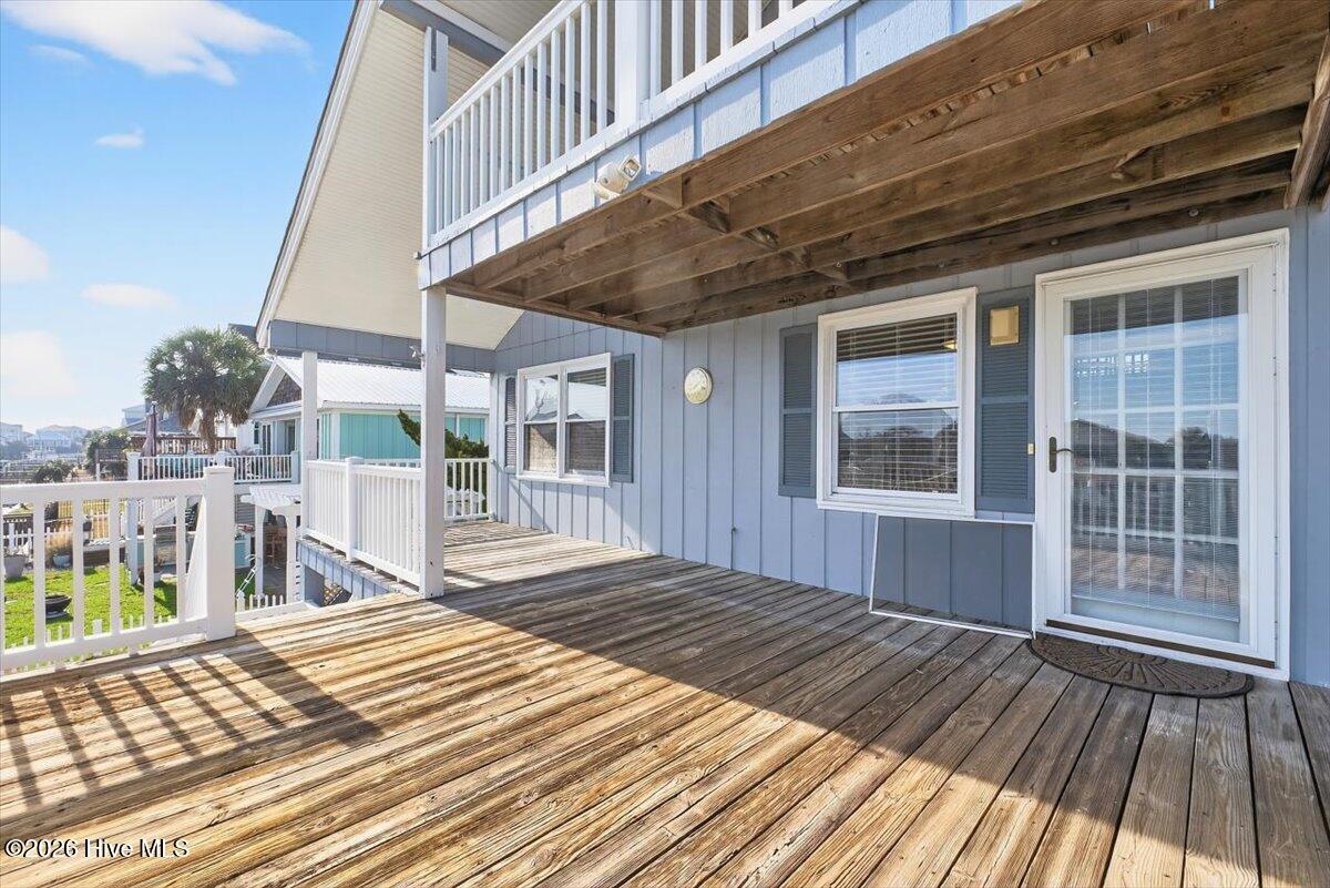 100548293 | Photo 41