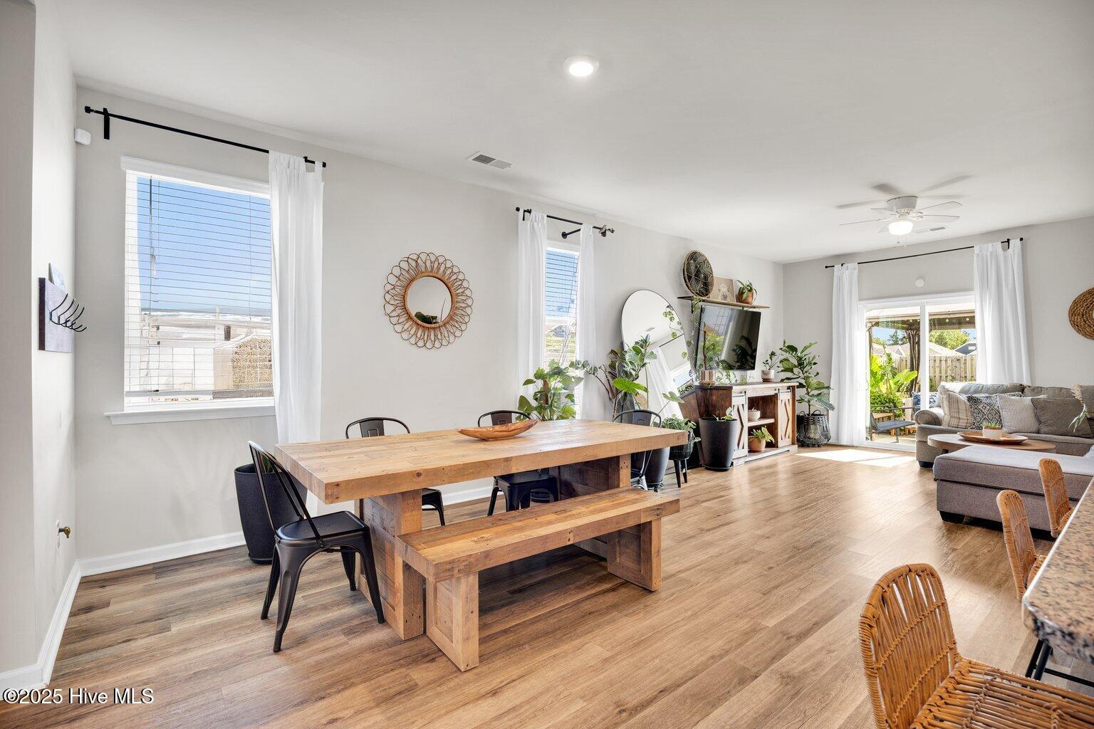 100518788 | Photo 11