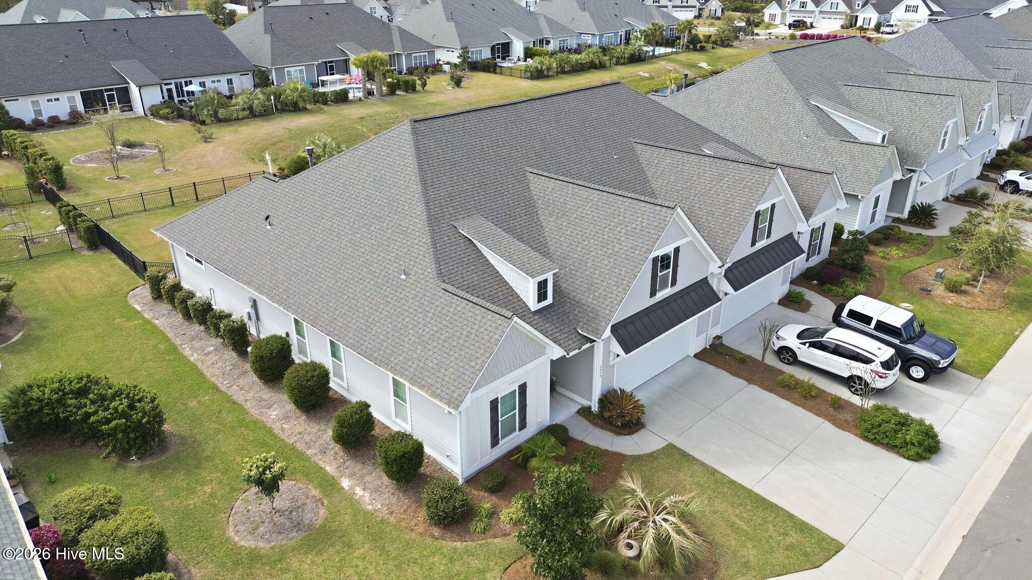 100565141 | Photo 29