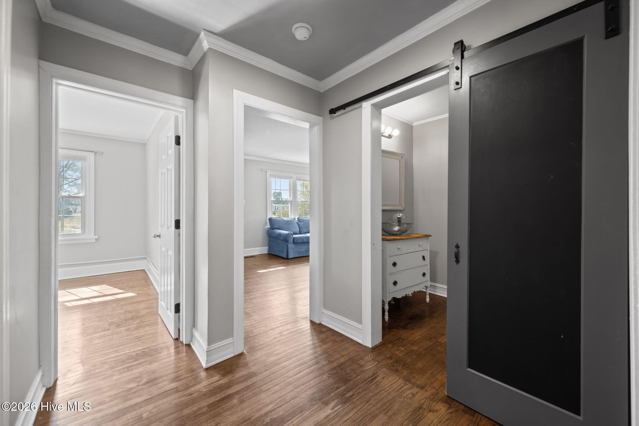 100555981 | Photo 14