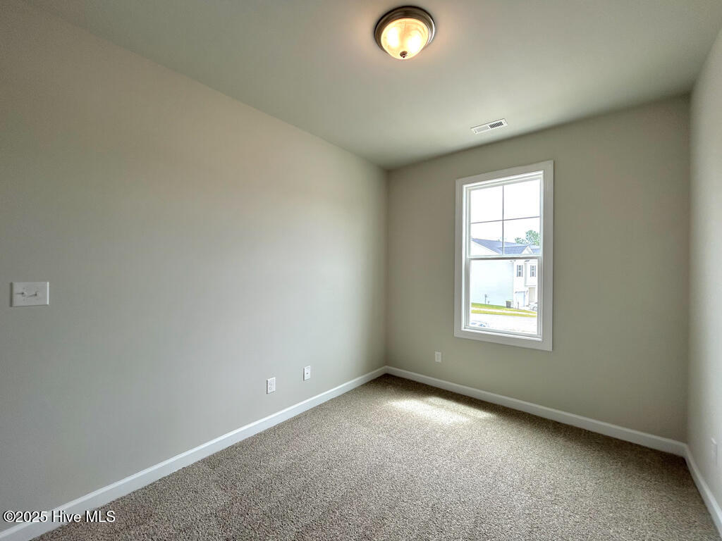 100543595 | Photo 33