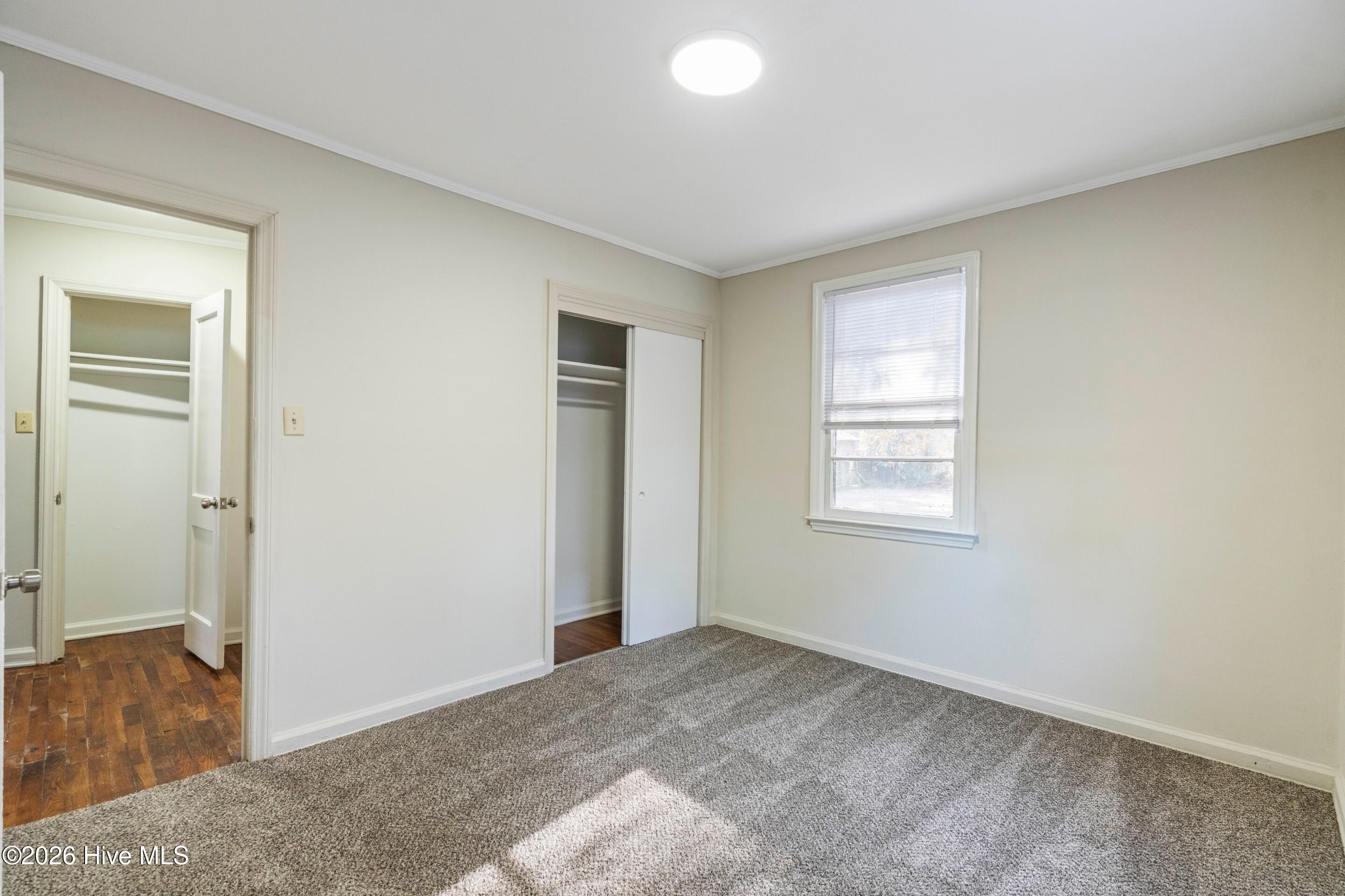 100547310 | Photo 18