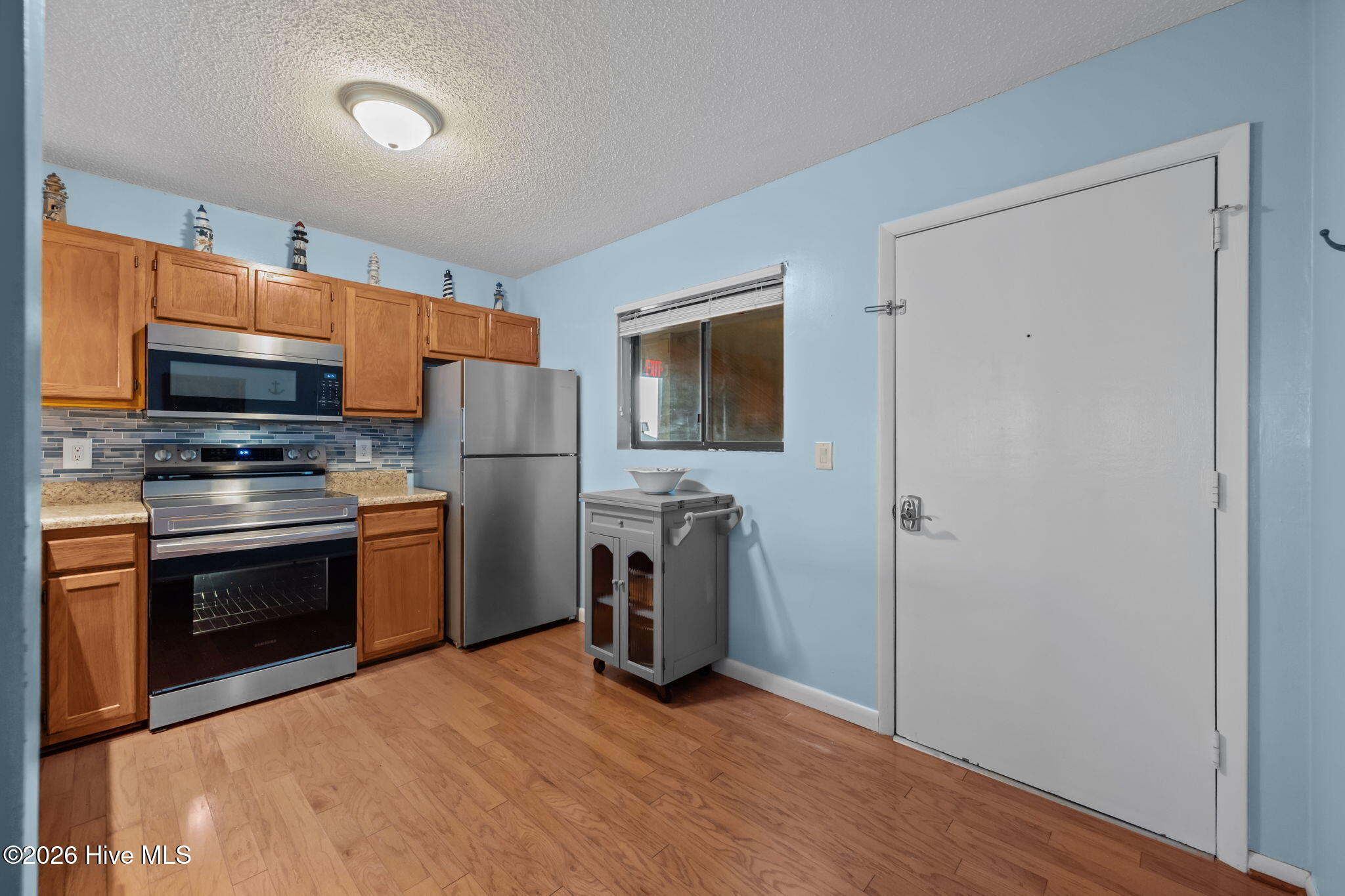 100554978 | Photo 19