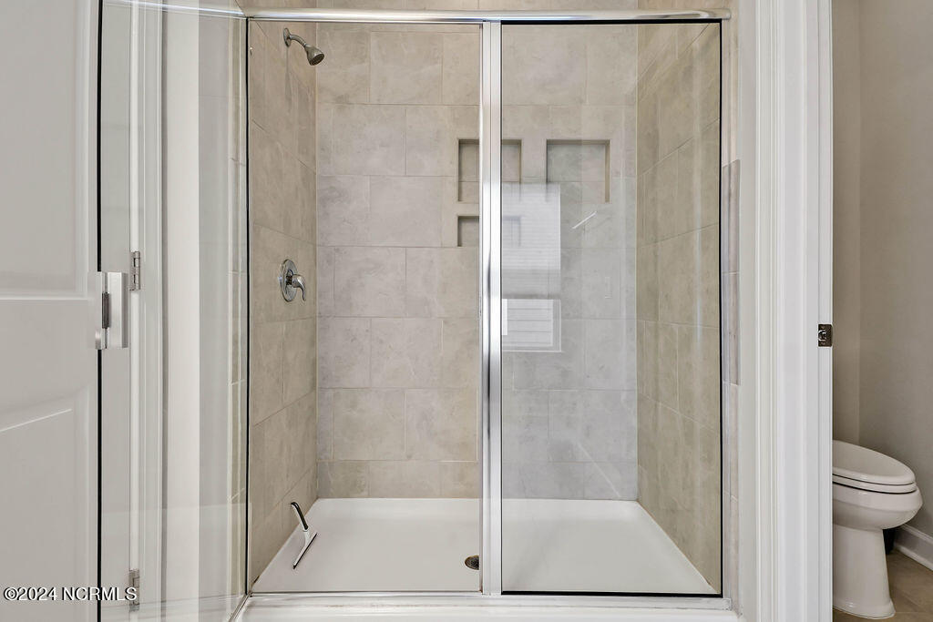 100537032 | Photo 22