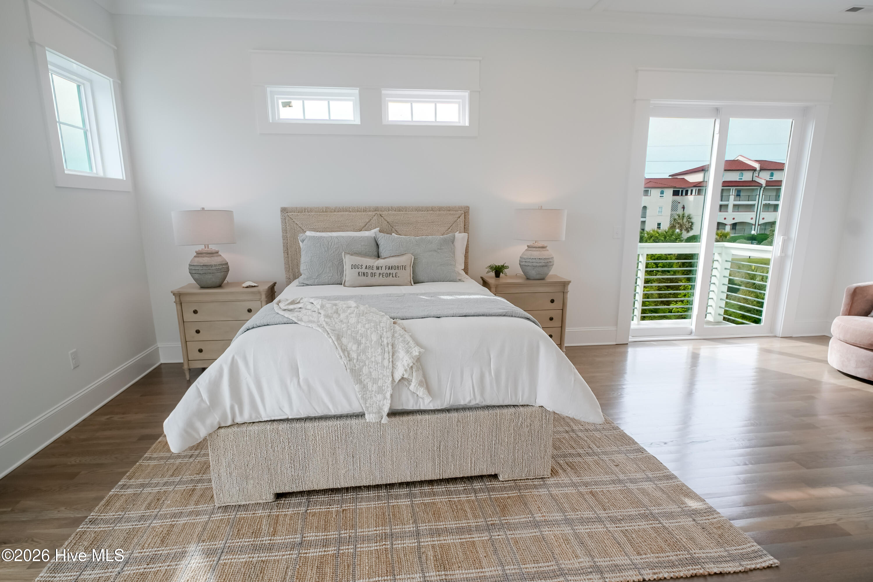 100516070 | Photo 23