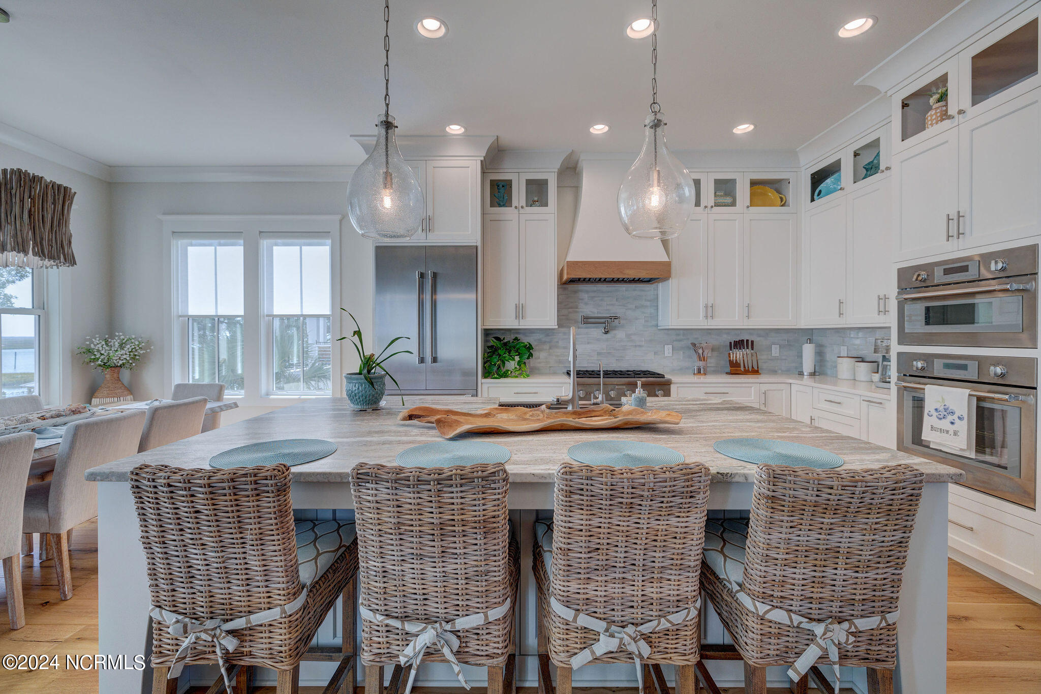 100547028 | Photo 20