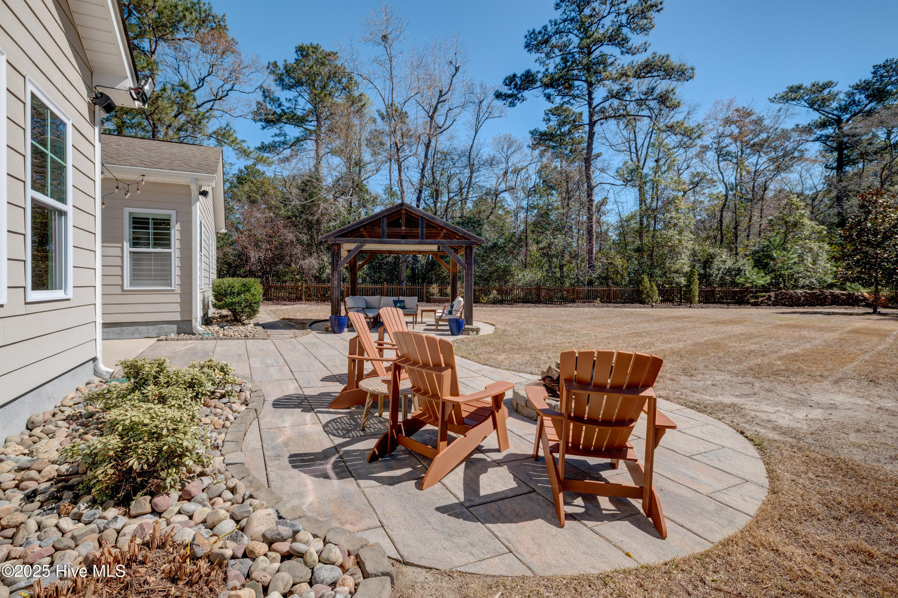 100496540 | Photo 69