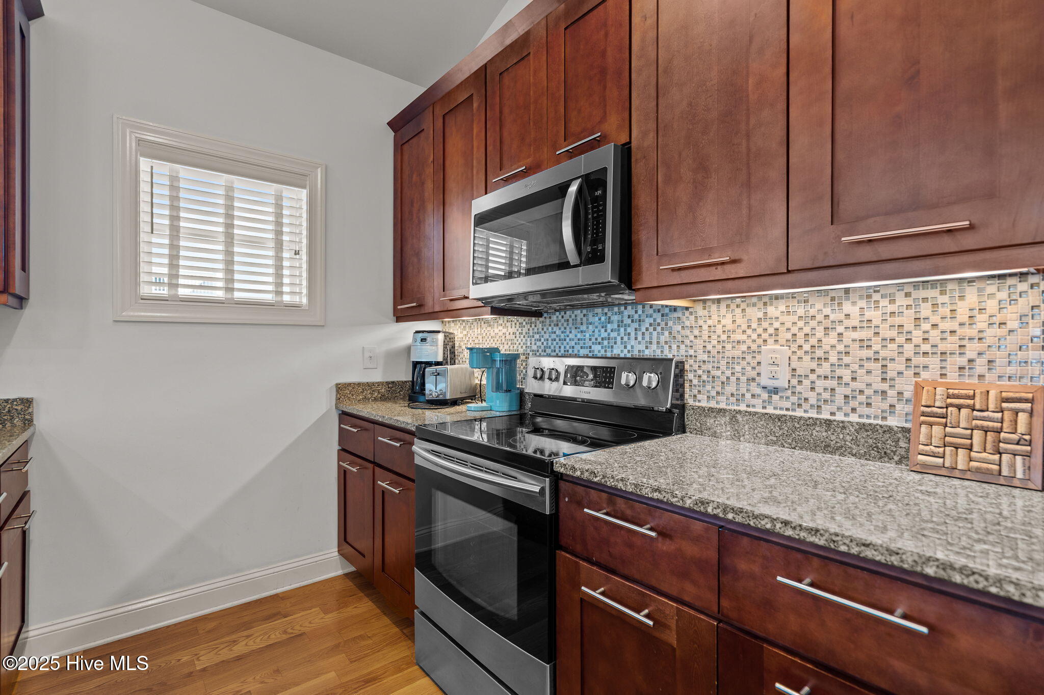 100537497 | Photo 20