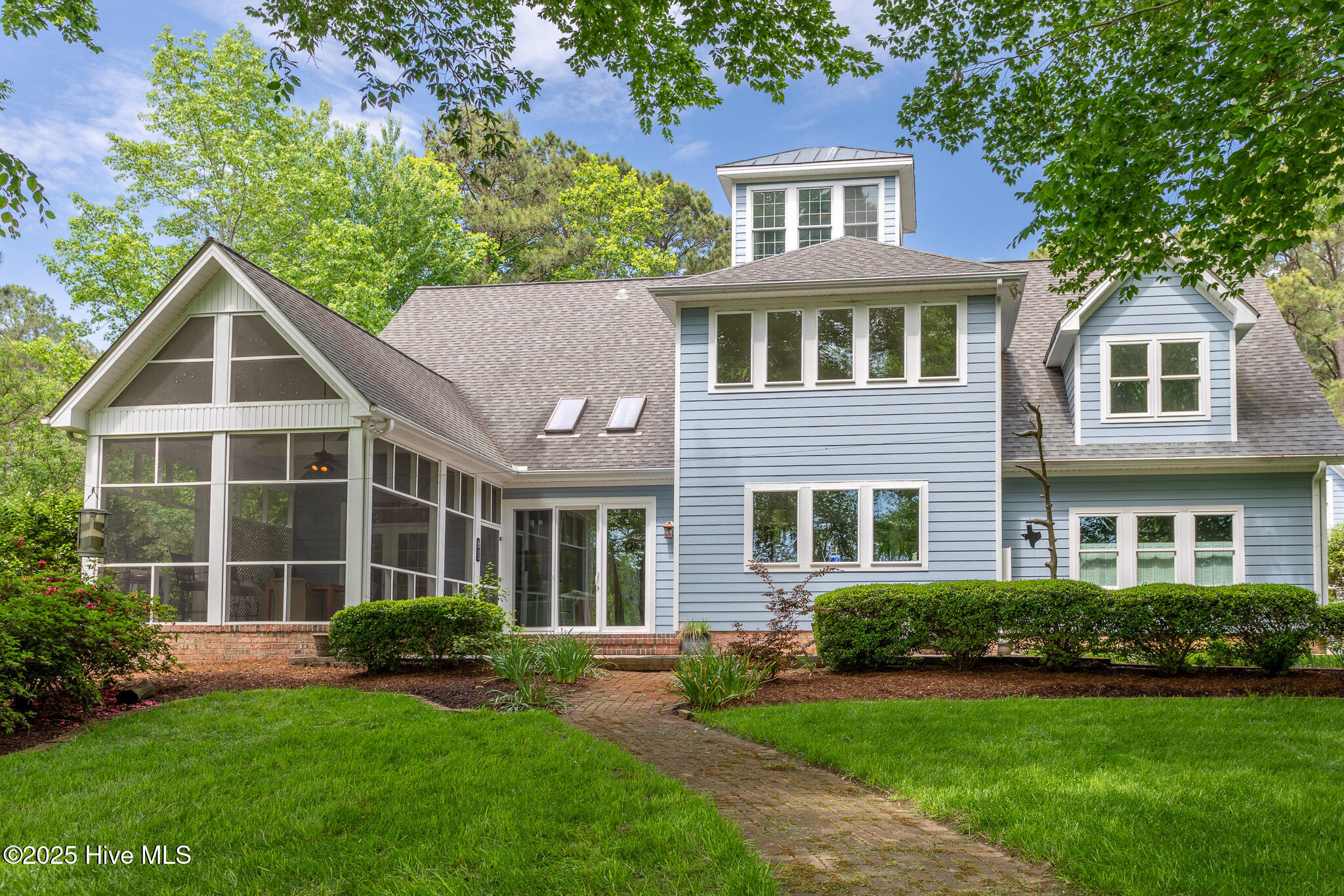 Homes for sale in Hertford, NC | 105 N River Cir E, Hertford, NC 27944 | MLS# 100504907