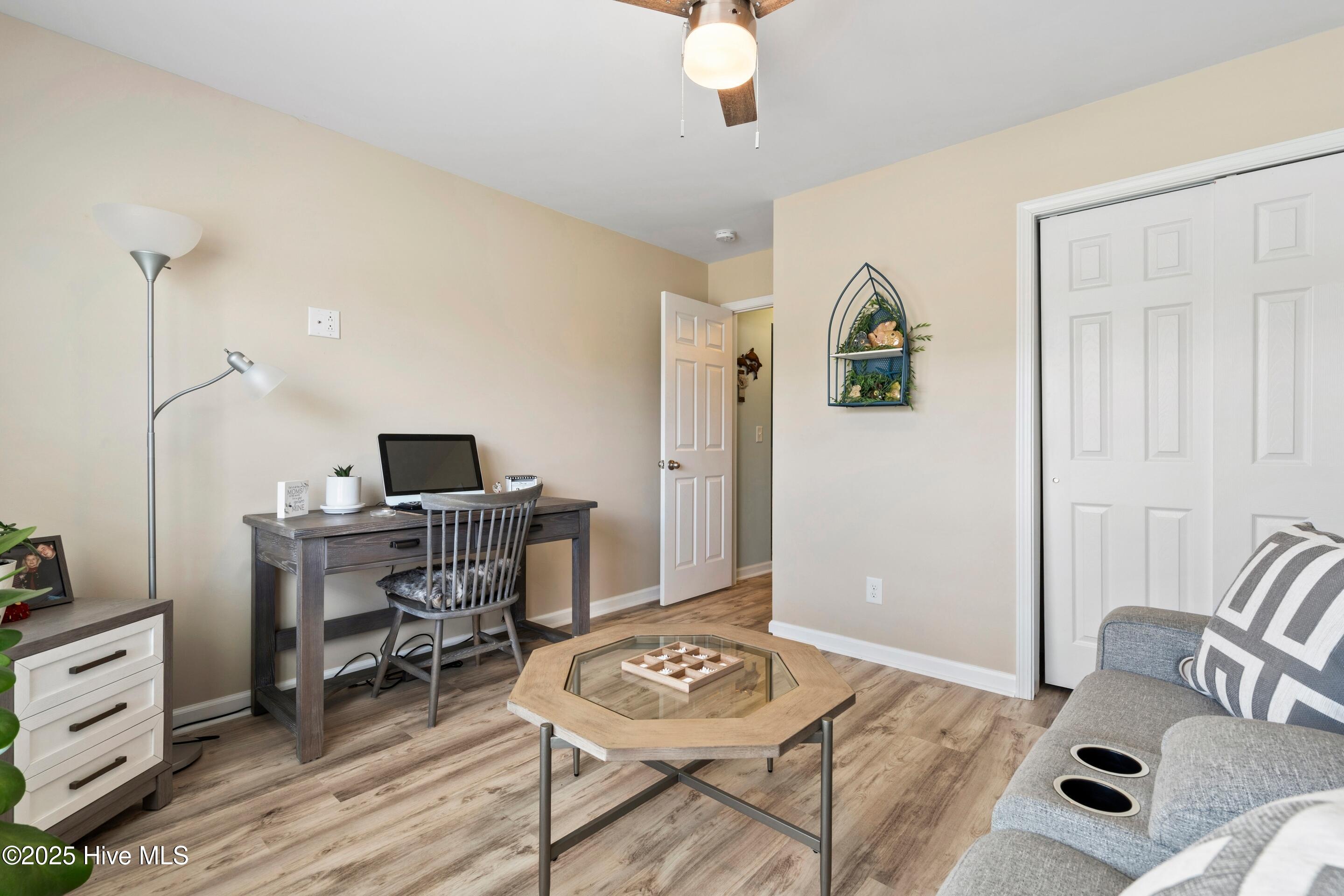 100517079 | Photo 20