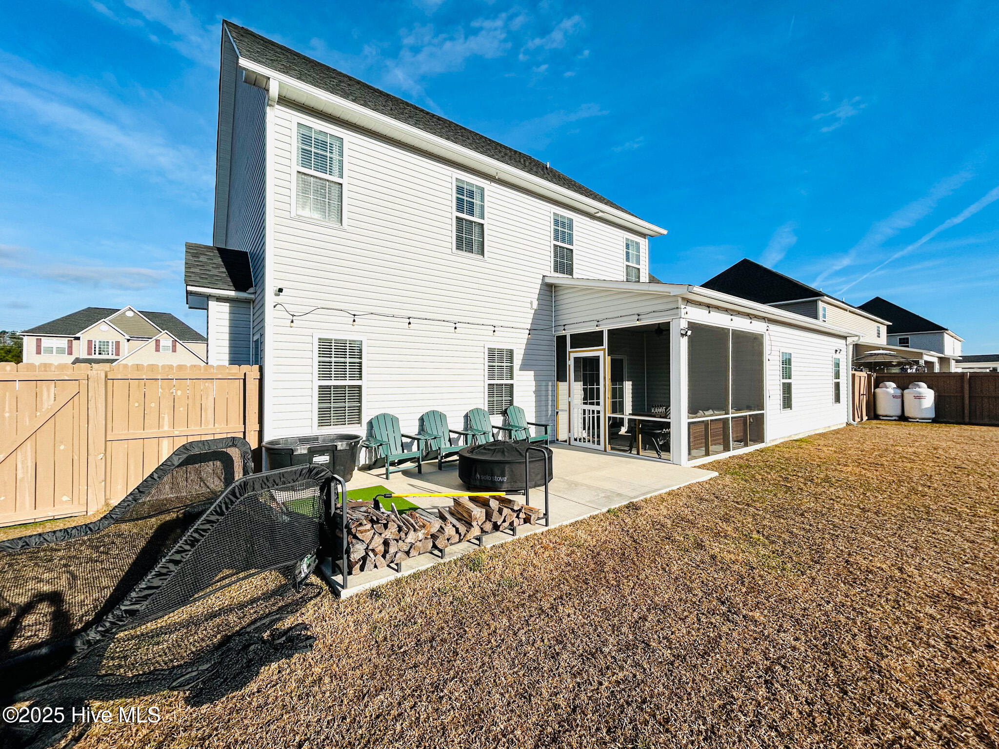 100545888 | Photo 56