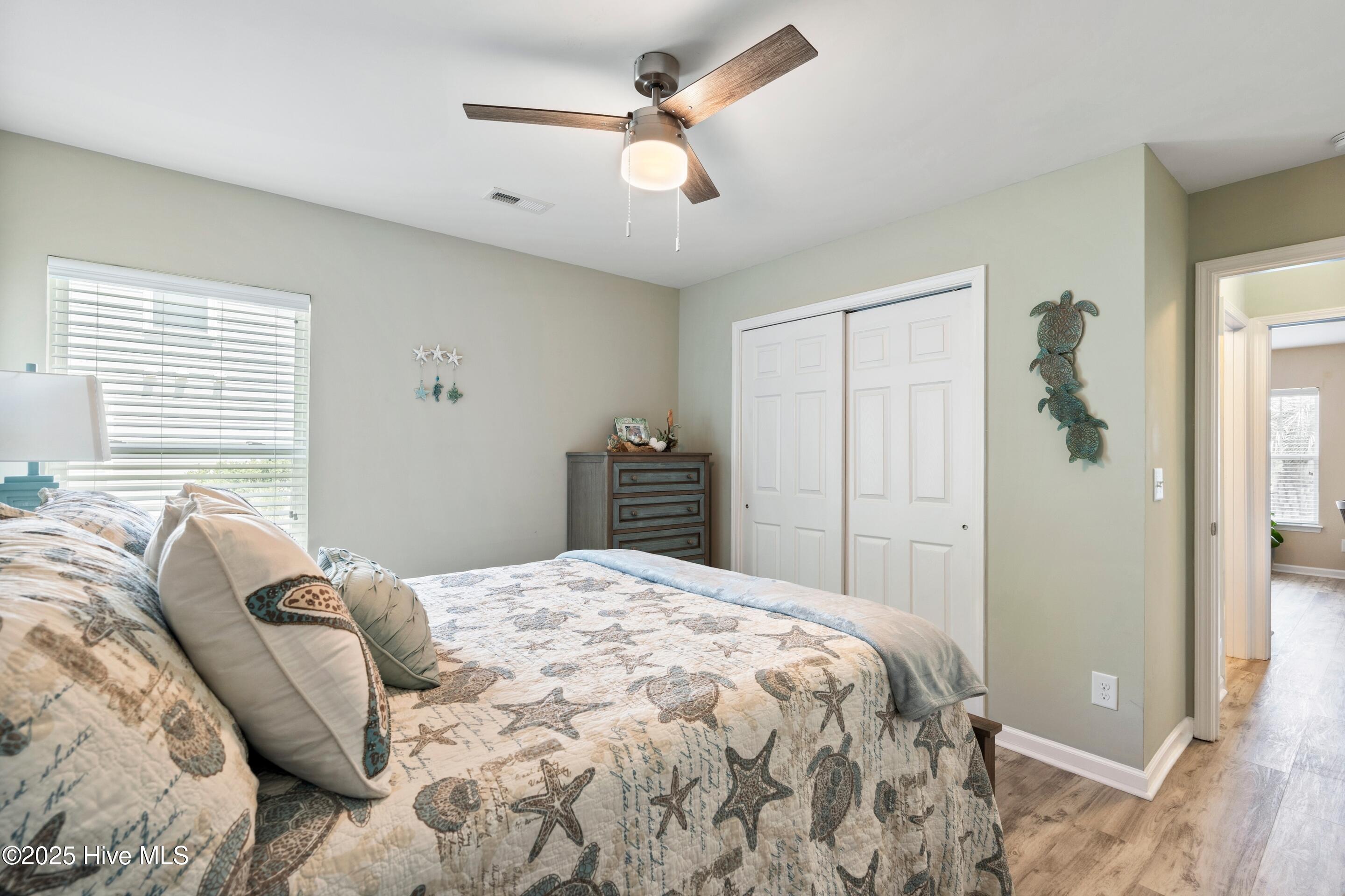 100517079 | Photo 26