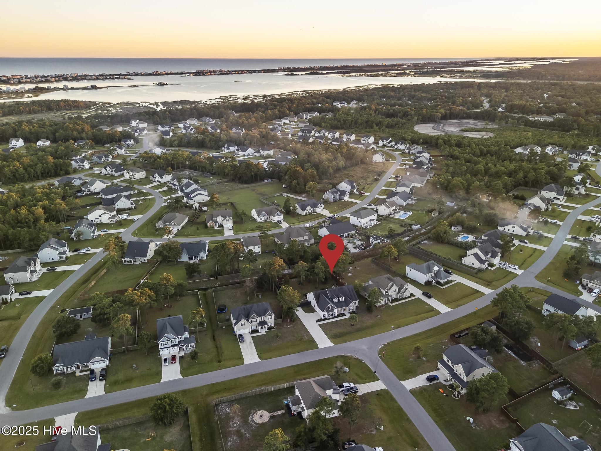 100536910 | Photo 53