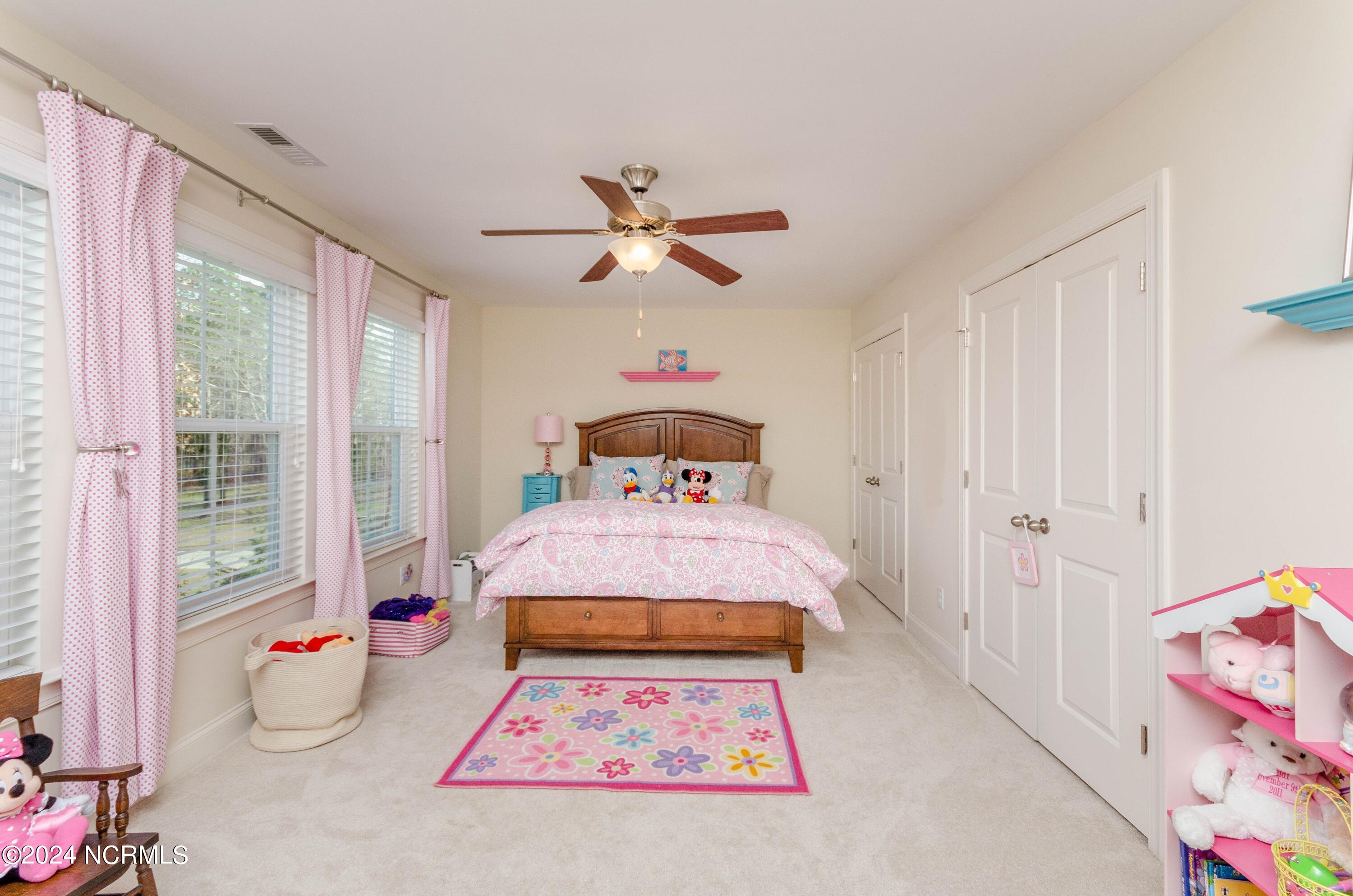 100560622 | Photo 42