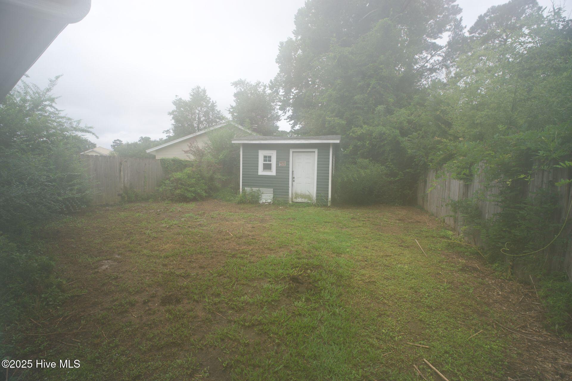 100527743 | Photo 21