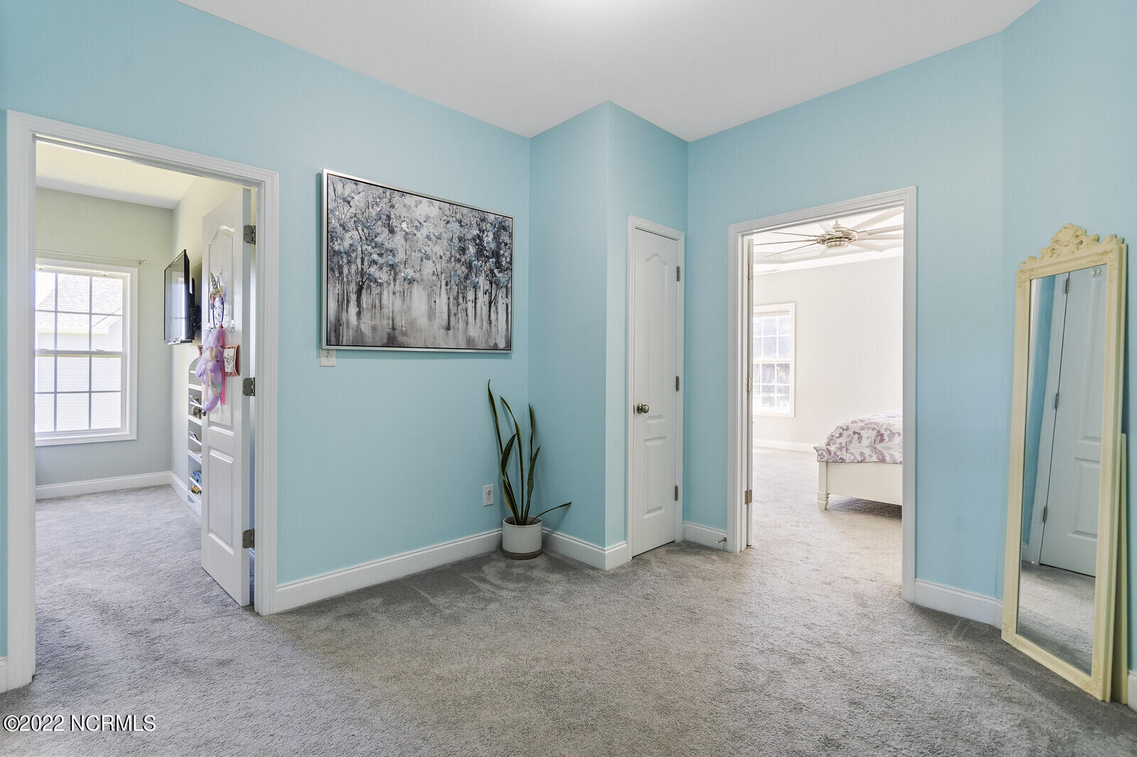 100556304 | Photo 32