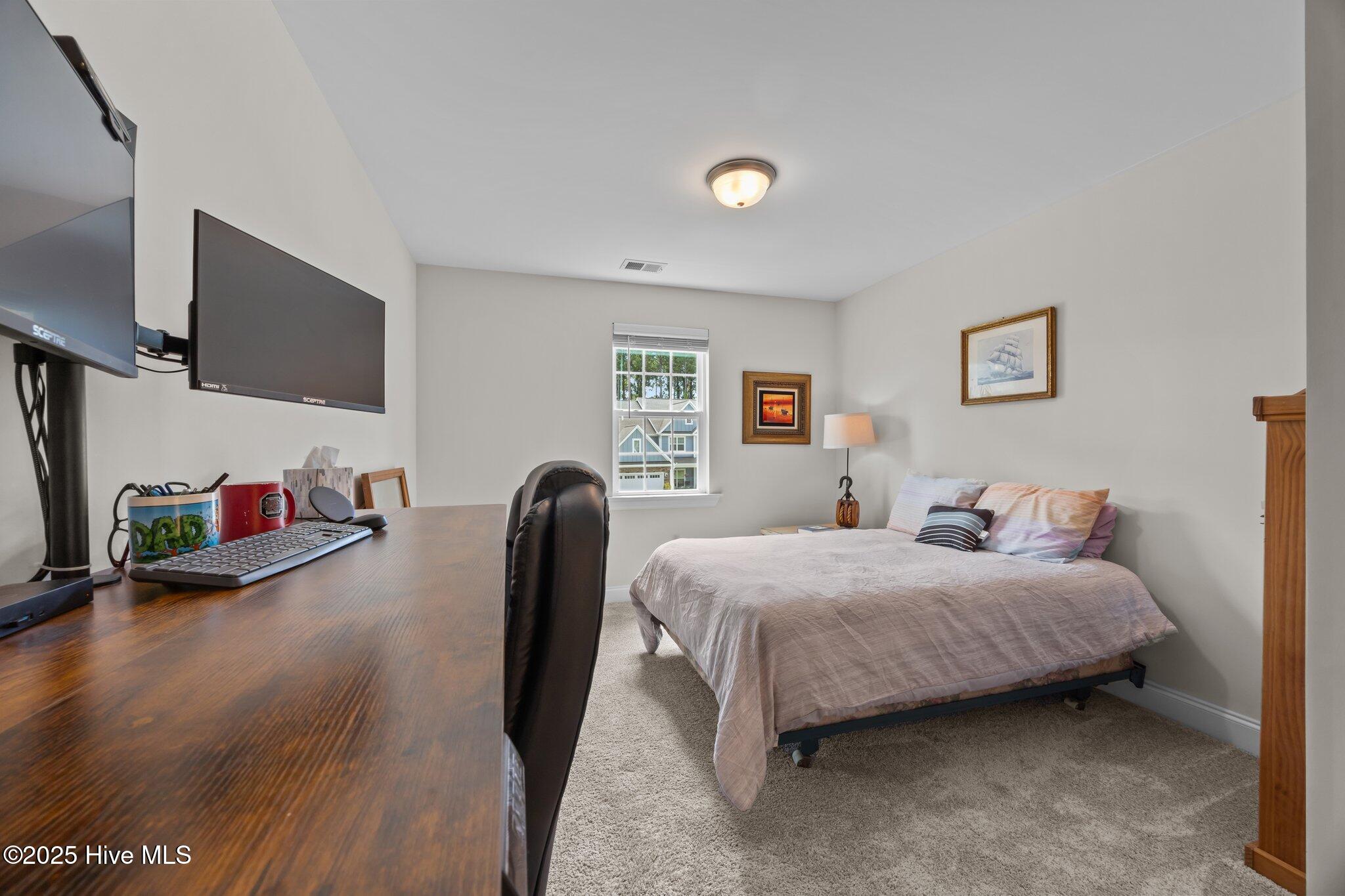 100518510 | Photo 40