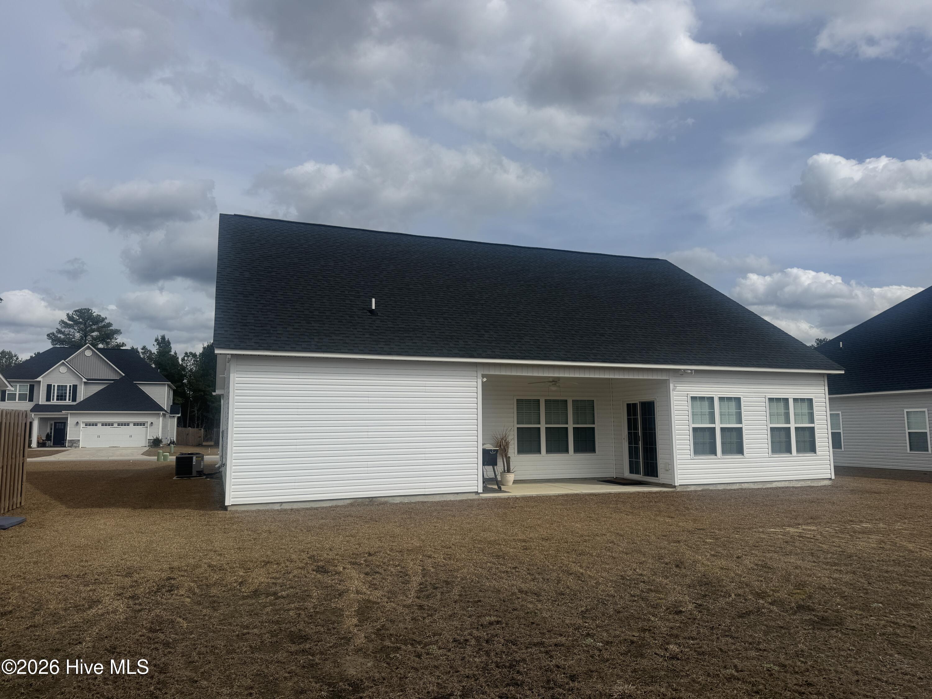 100555897 | Photo 16