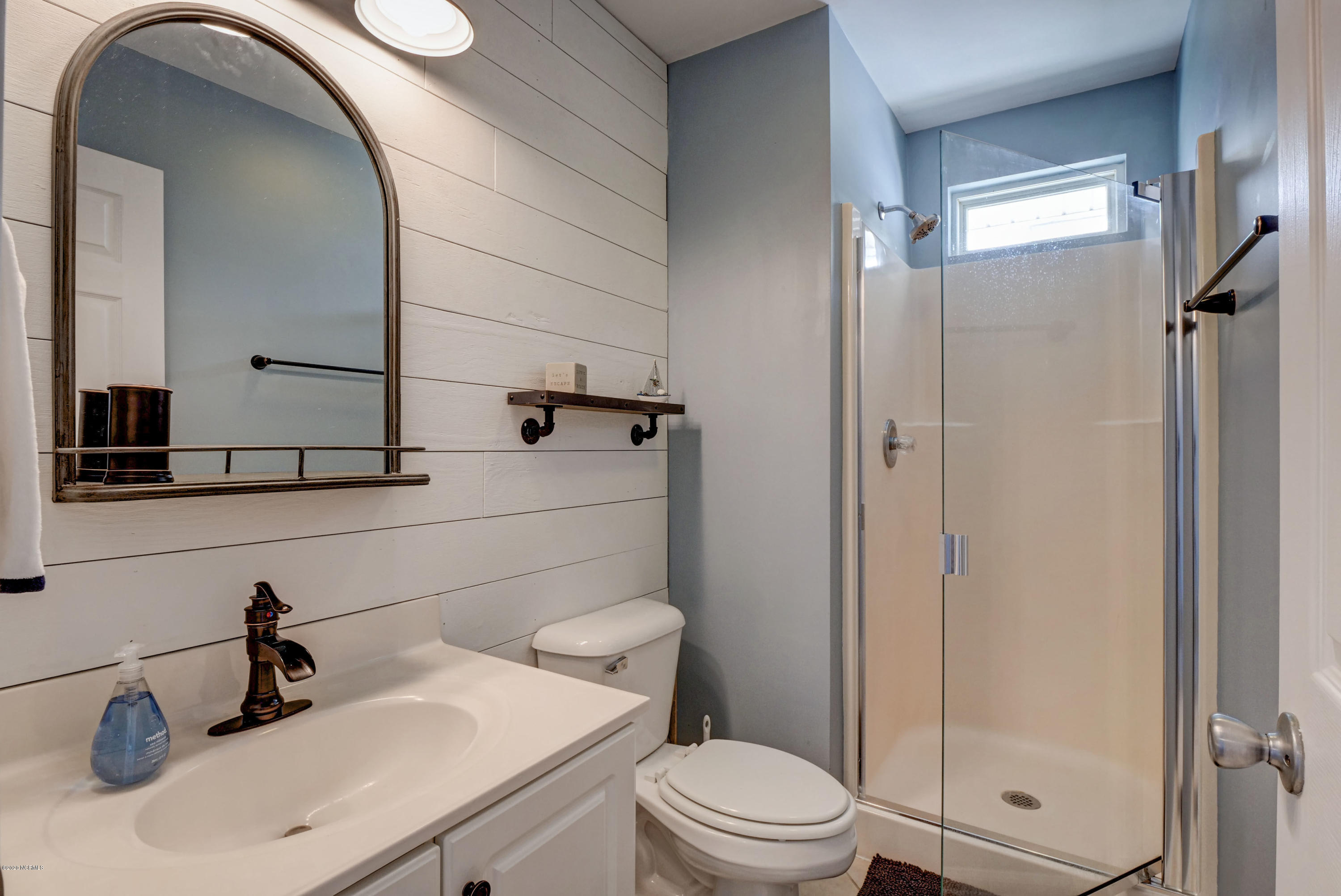 100520980 | Photo 16