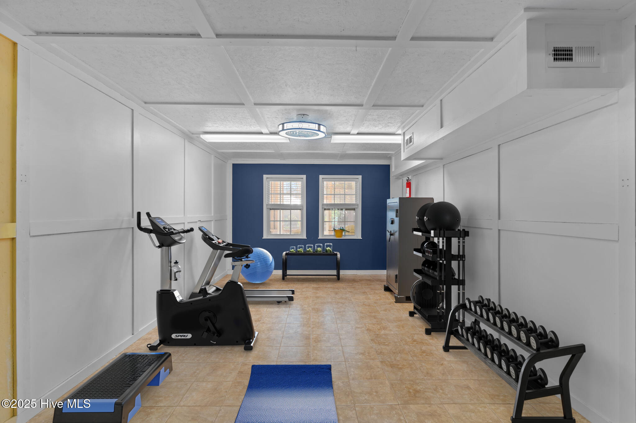 100540353 | Photo 30