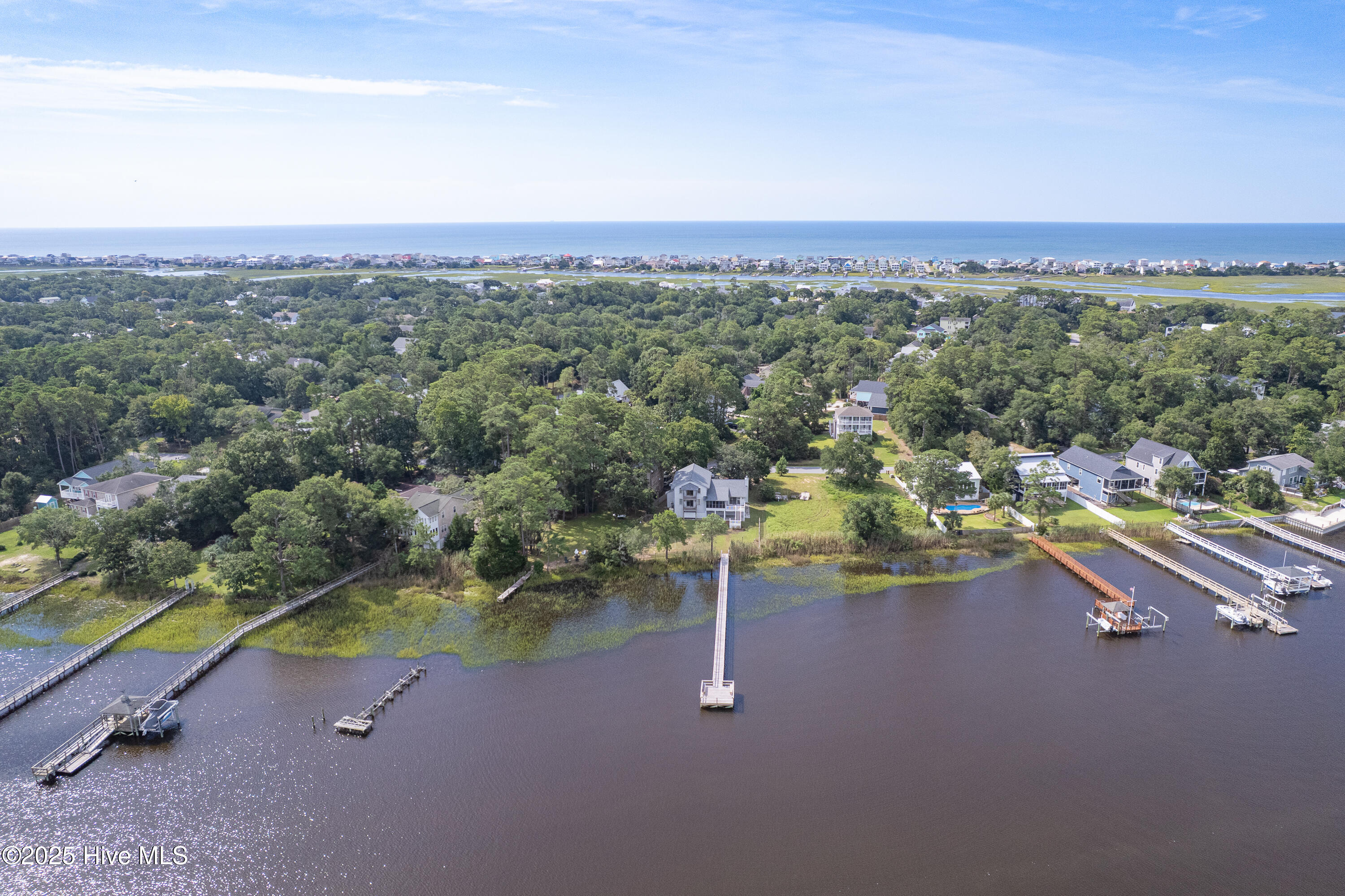 100526999 | Photo 54