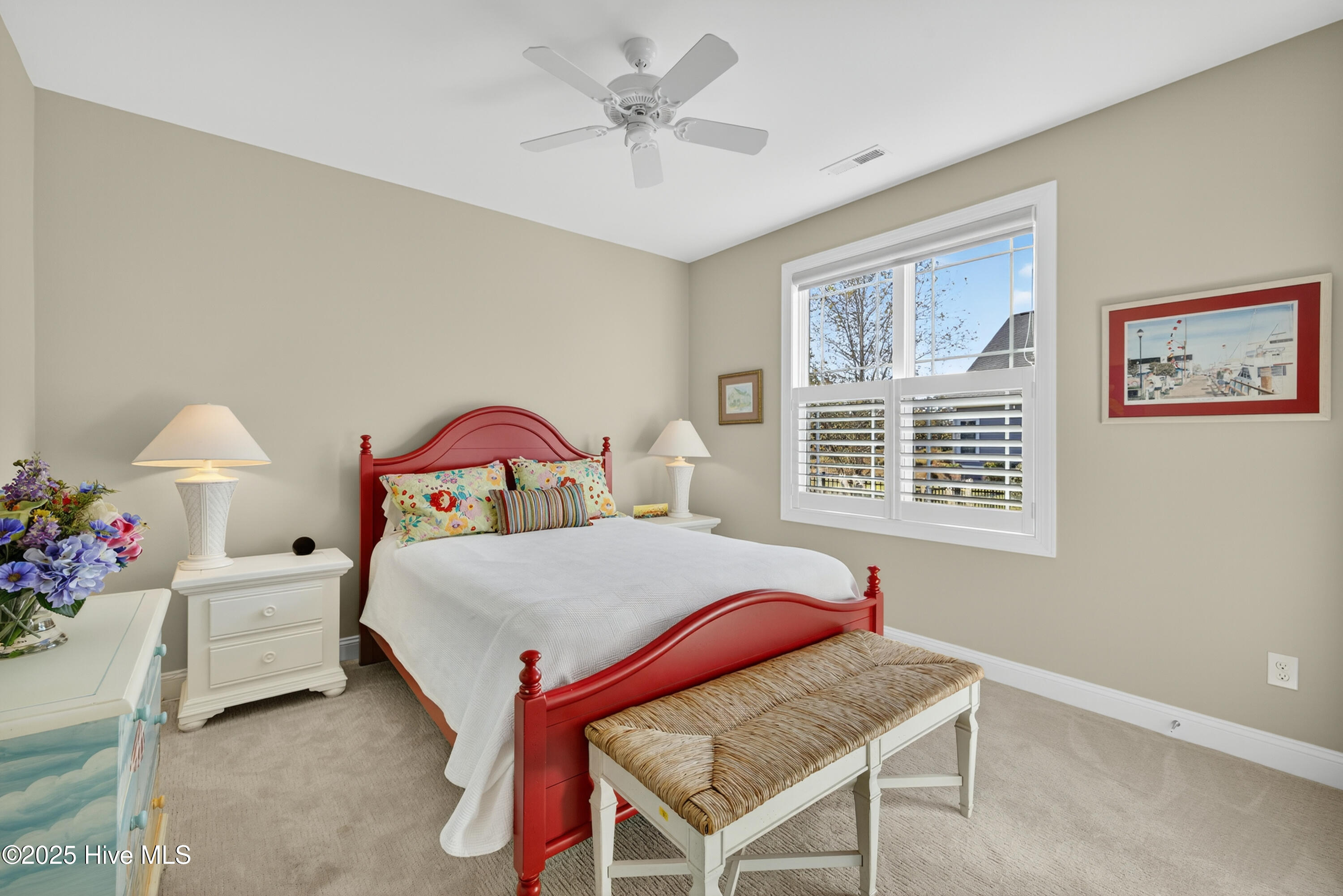 100541108 | Photo 18