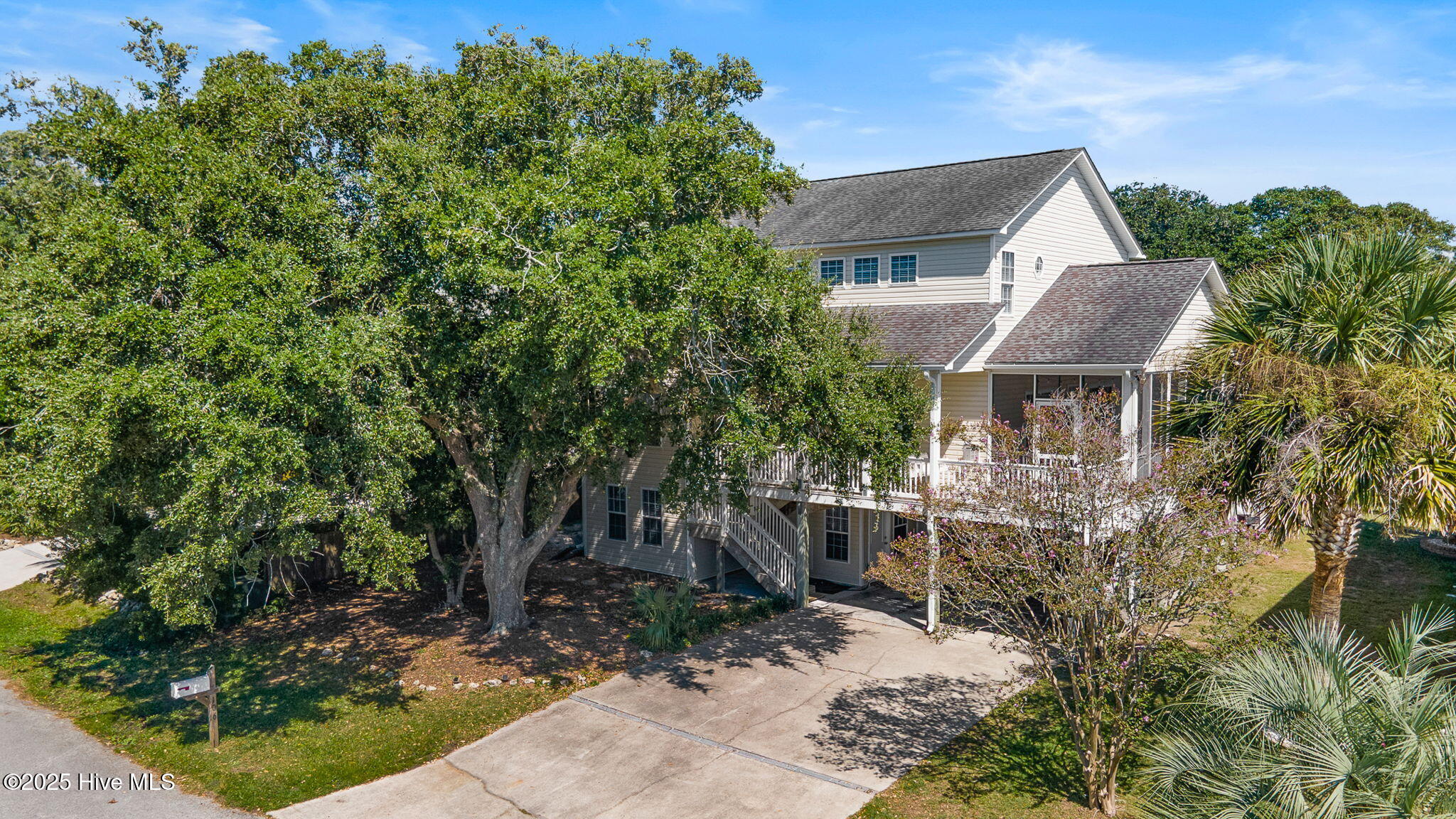 106 SE 44th Street, Oak Island, NC, 28465