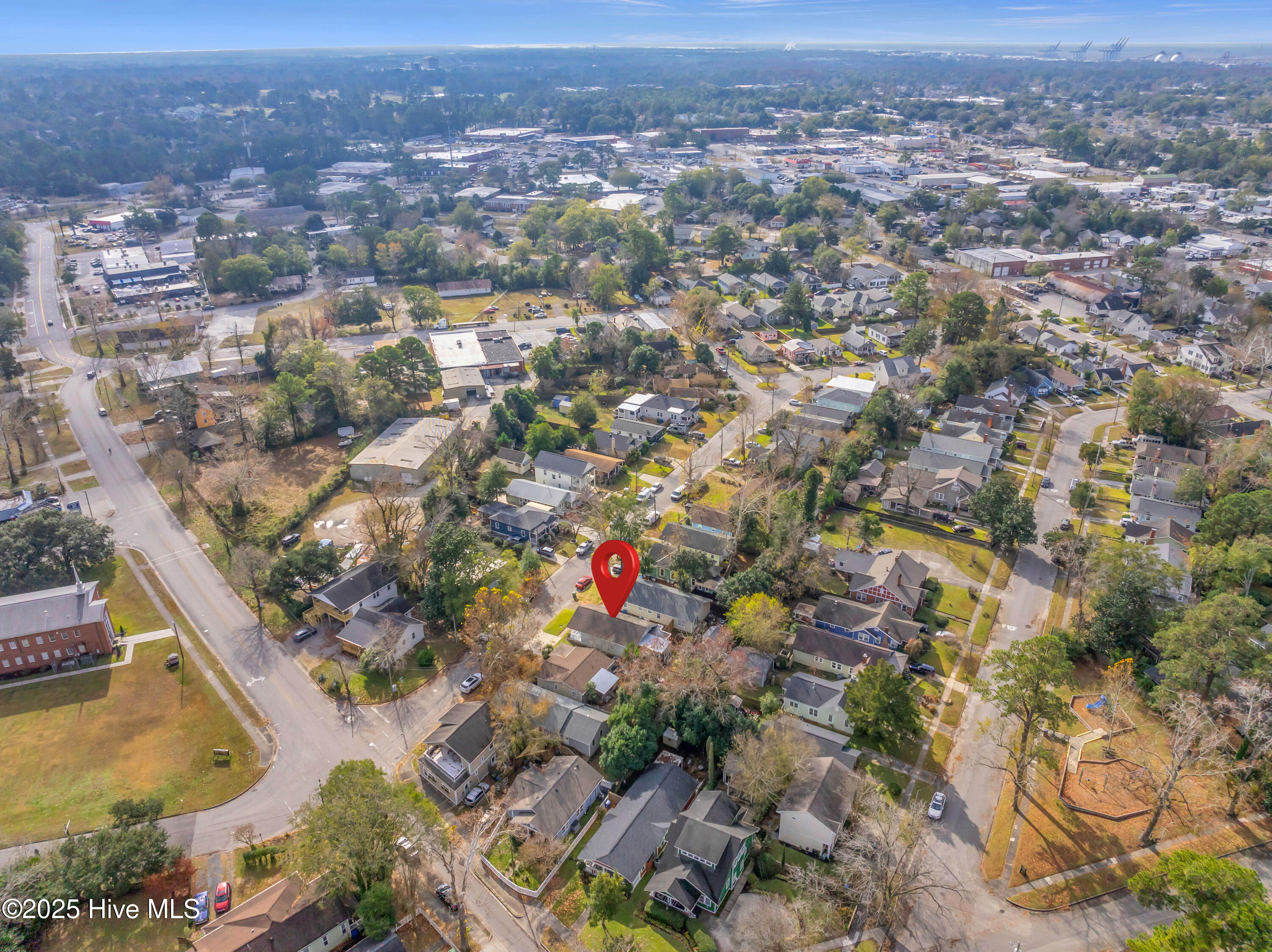 100543945 | Photo 35