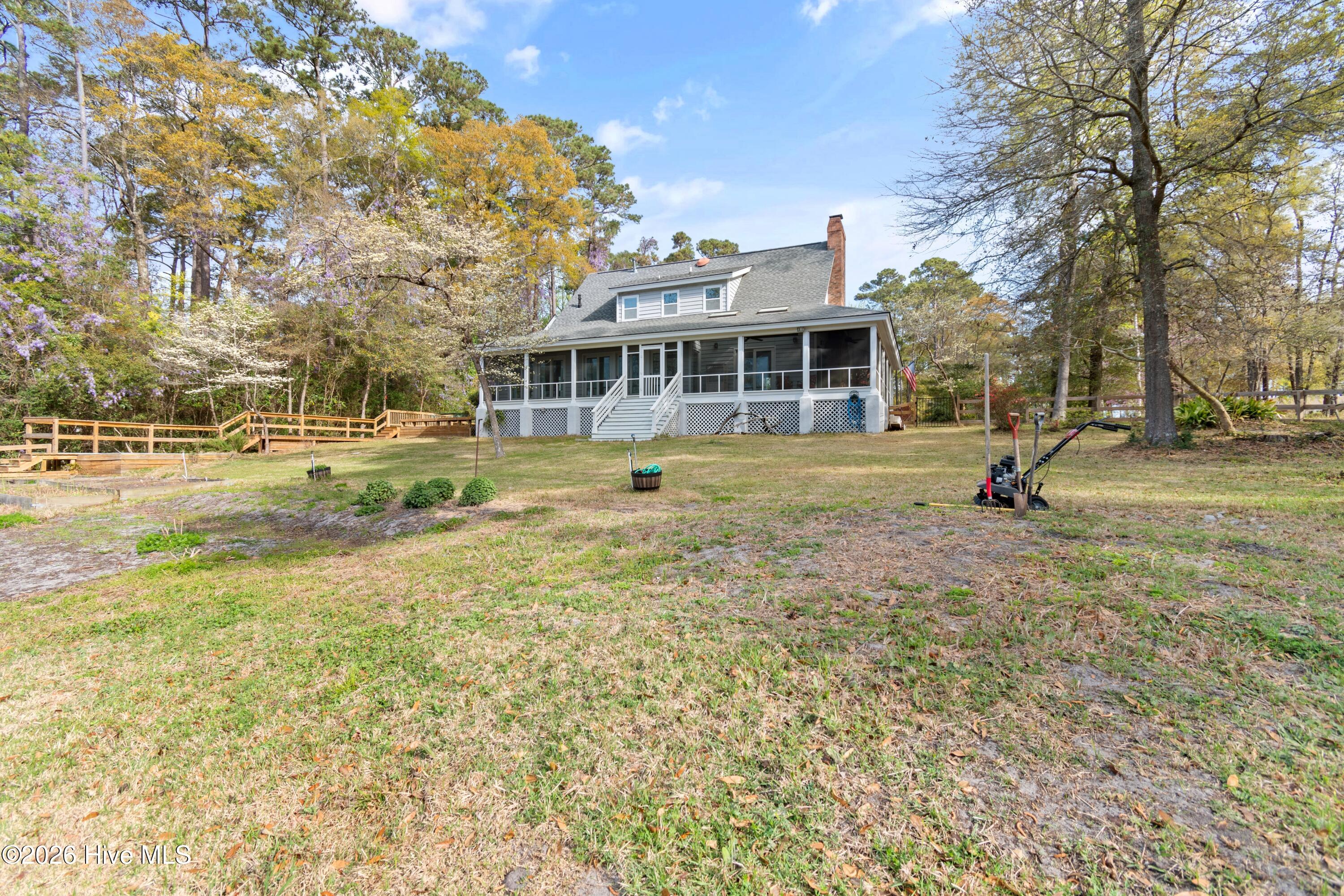 100564026 | Photo 61