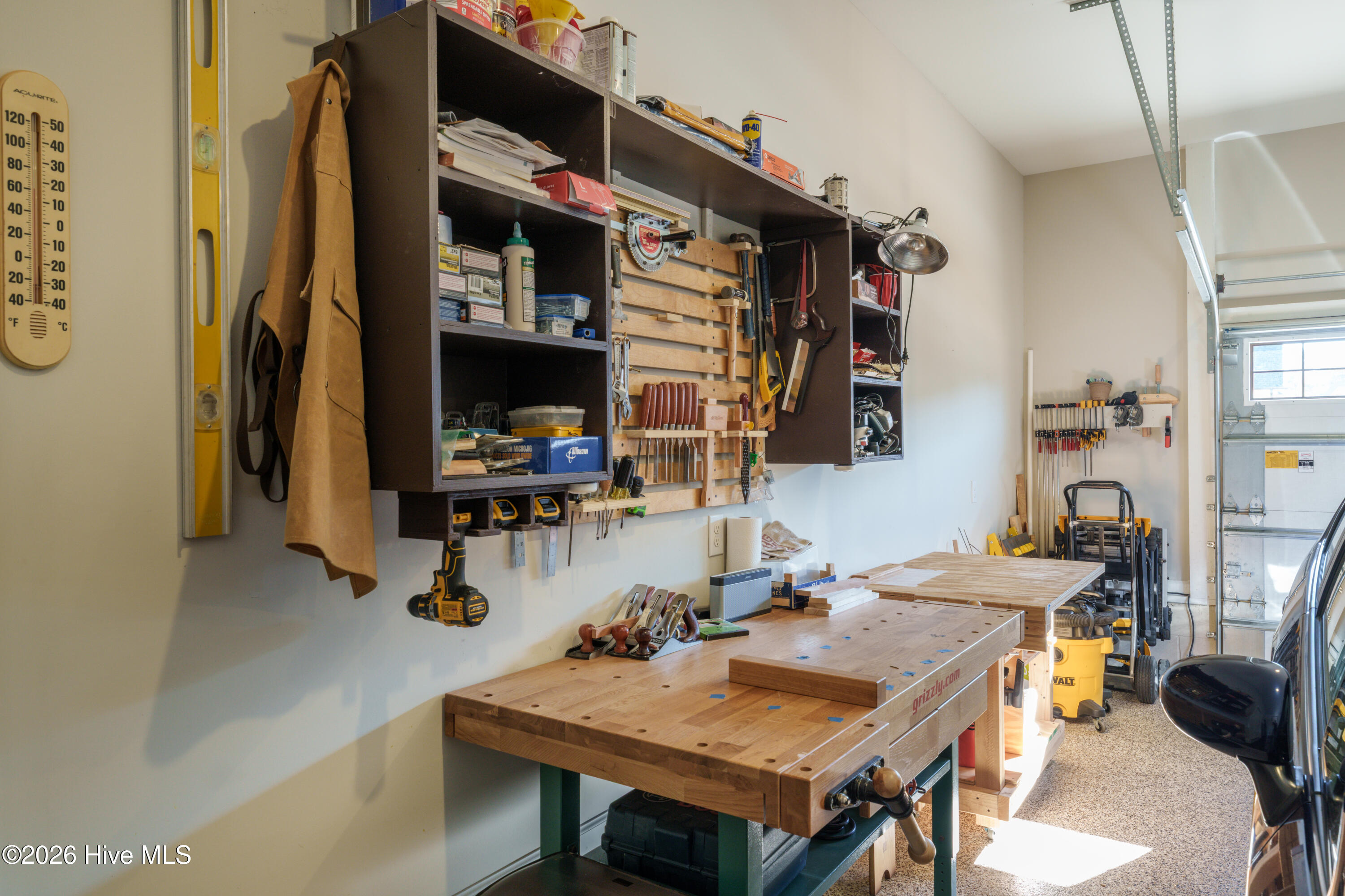 100553461 | Photo 42