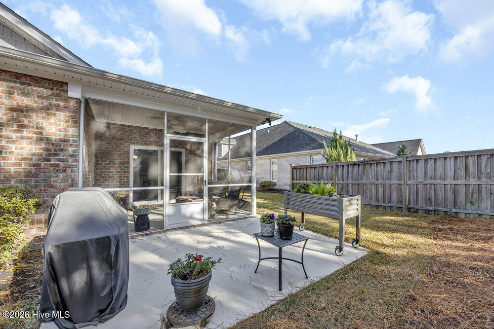 100554045 | Photo 34