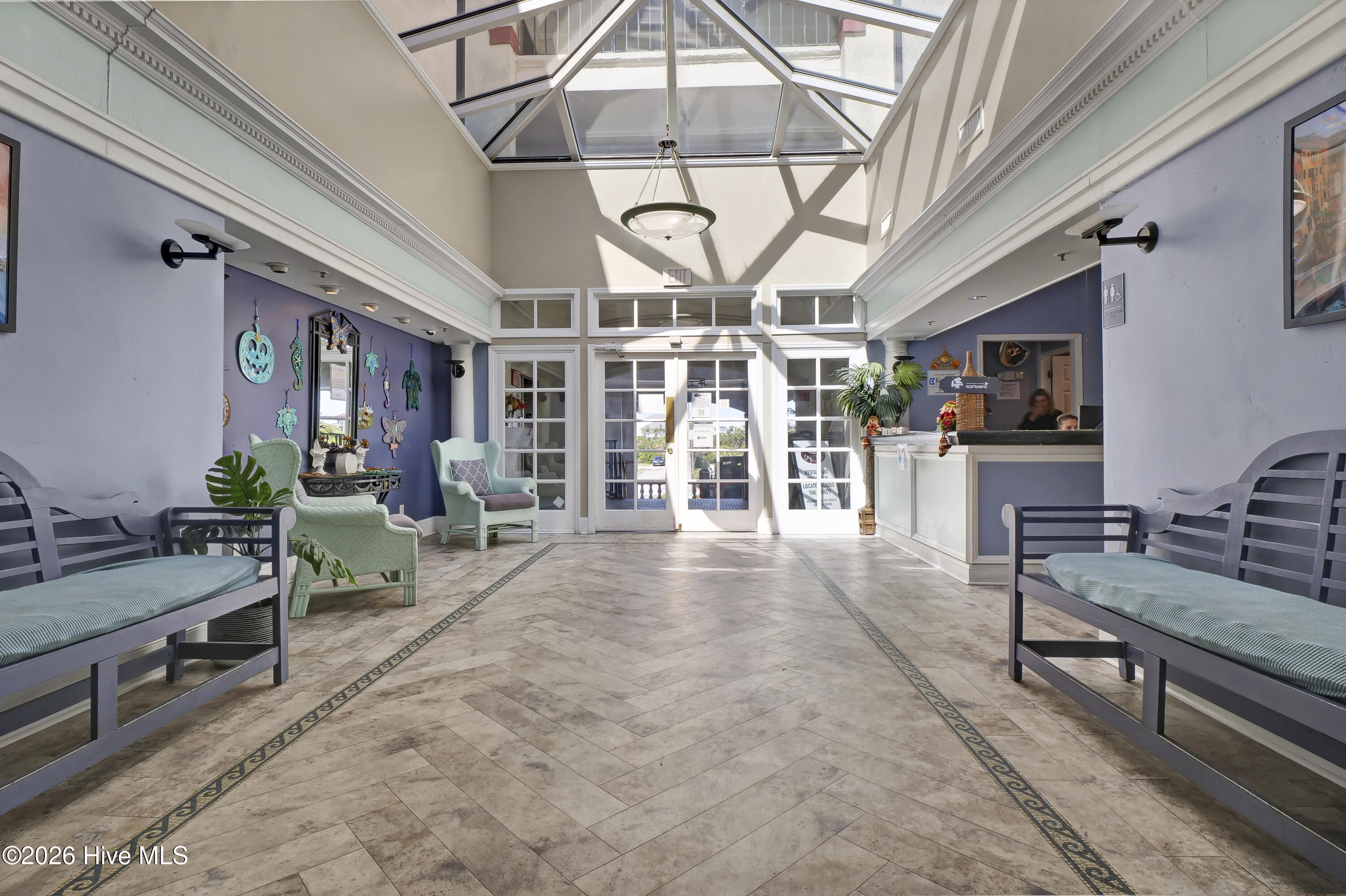 100568144 | Photo 29