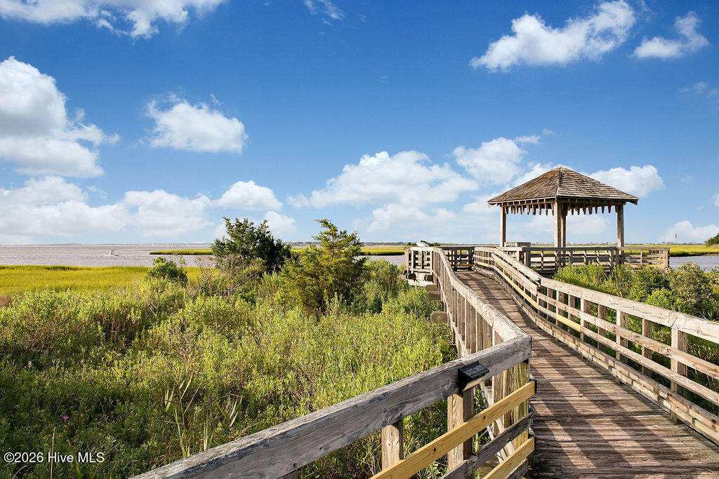 100543554 | Photo 46