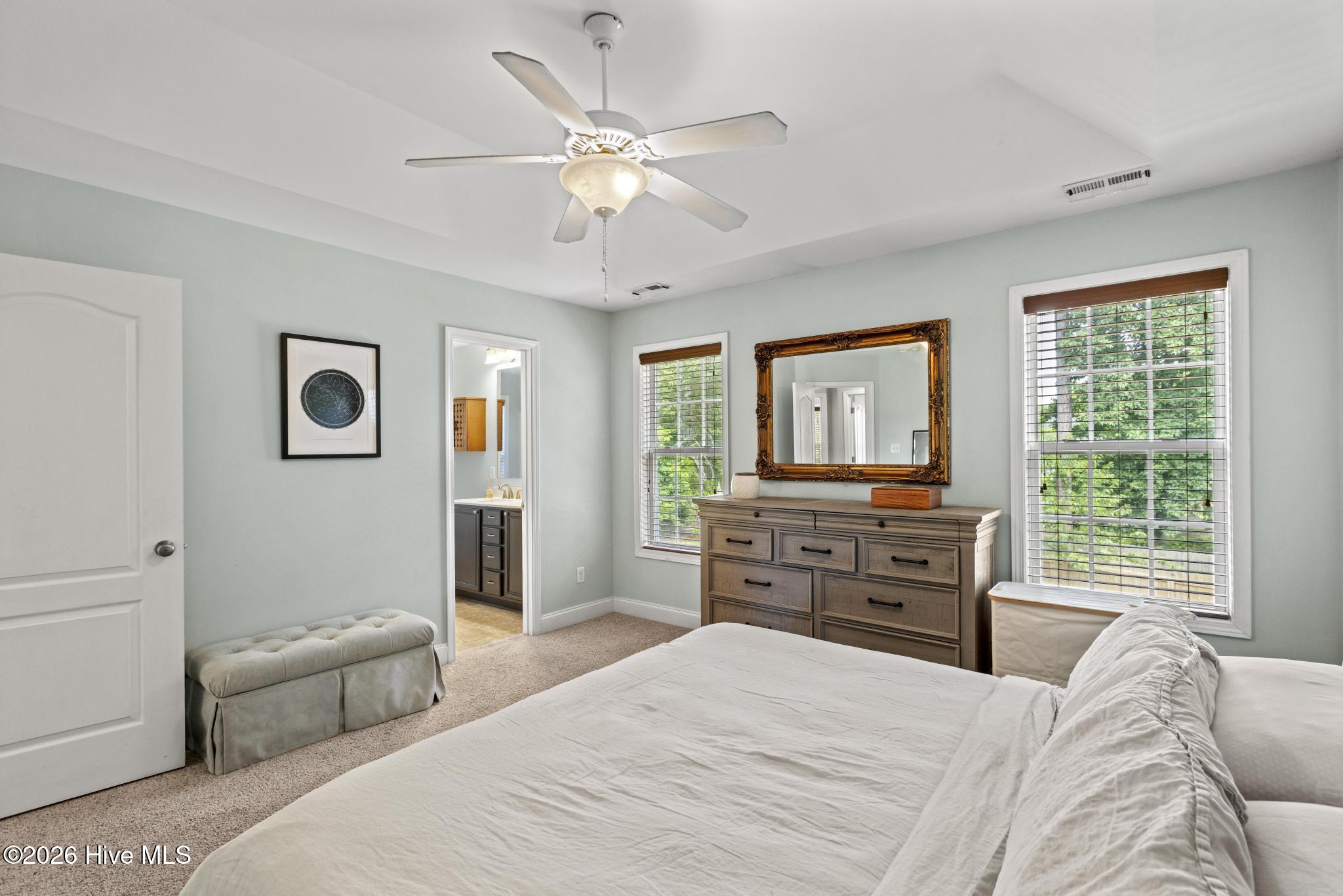 100589327 | Photo 20
