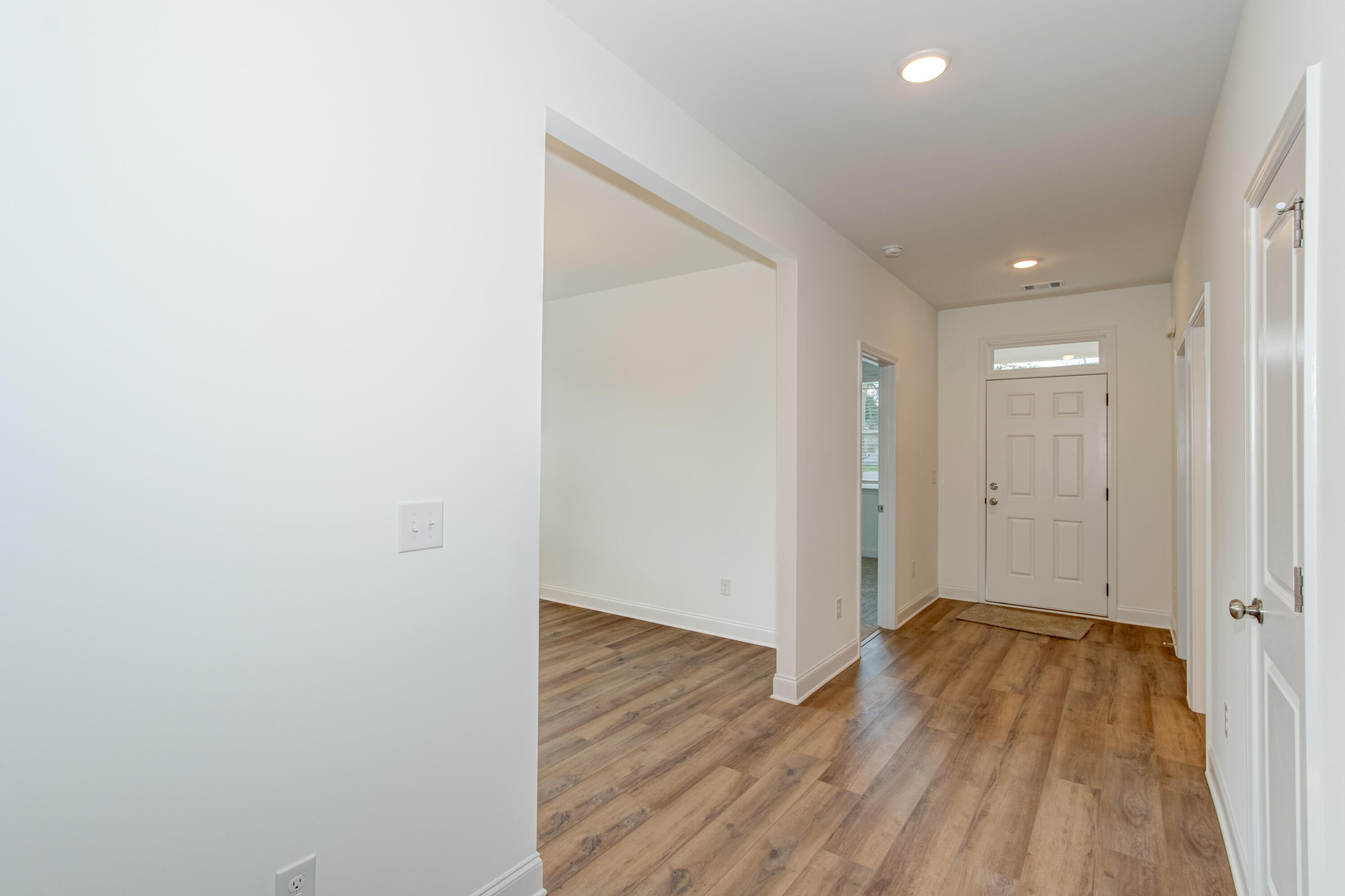 2nd St, 526, Interior-2