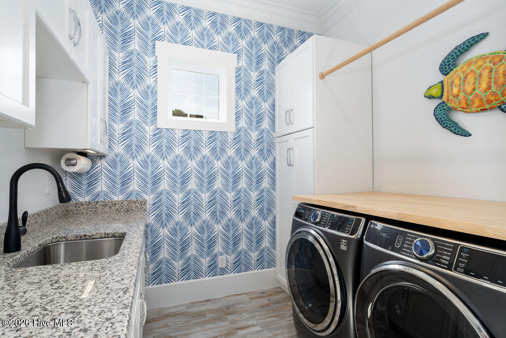 100561843 | Photo 39