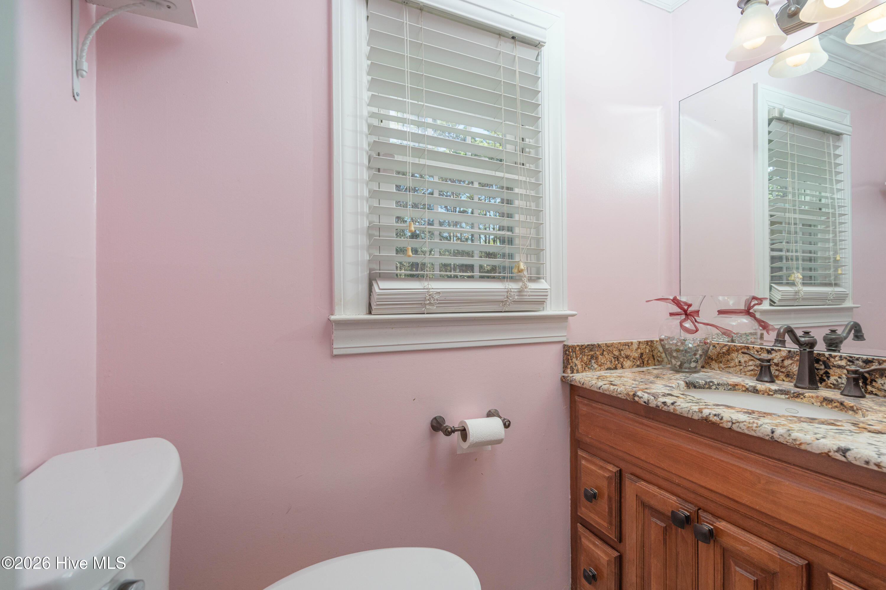 100548733 | Photo 16