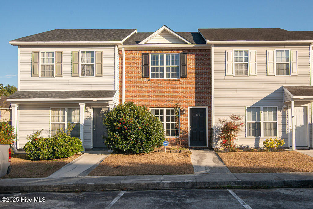 408 Timberlake, Jacksonville, North Carolina, 2 Bedroom Bedrooms, 4 Room Rooms,3 BathroomBathrooms,Townhouse,For sale,Timberlake,100605547